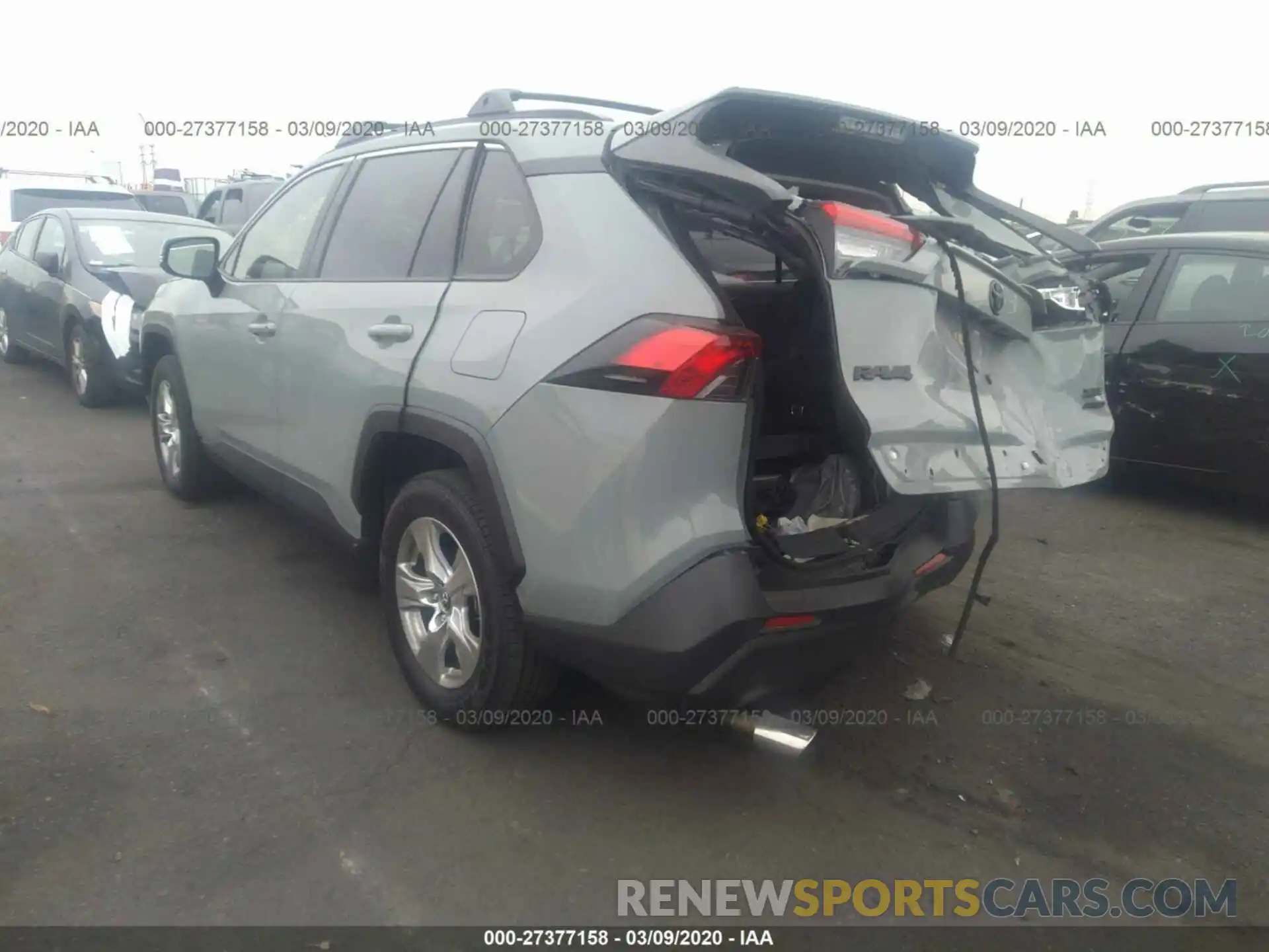 3 Фотография поврежденного автомобиля JTMP1RFV1KD013919 TOYOTA RAV4 2019