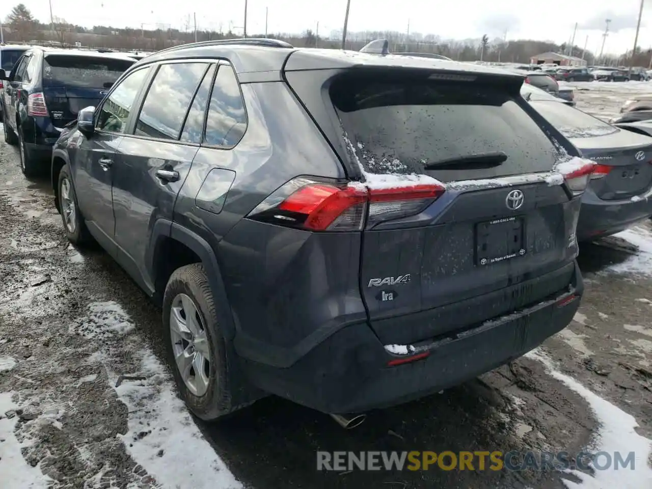 3 Photograph of a damaged car JTMP1RFV1KD015797 TOYOTA RAV4 2019