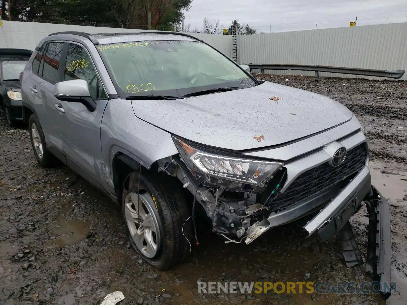 1 Photograph of a damaged car JTMP1RFV1KD020157 TOYOTA RAV4 2019
