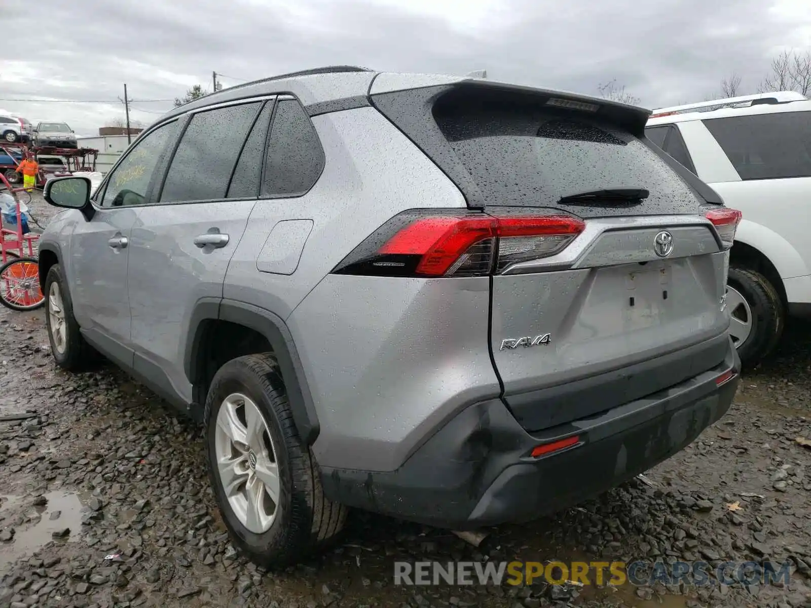 3 Photograph of a damaged car JTMP1RFV1KD020157 TOYOTA RAV4 2019