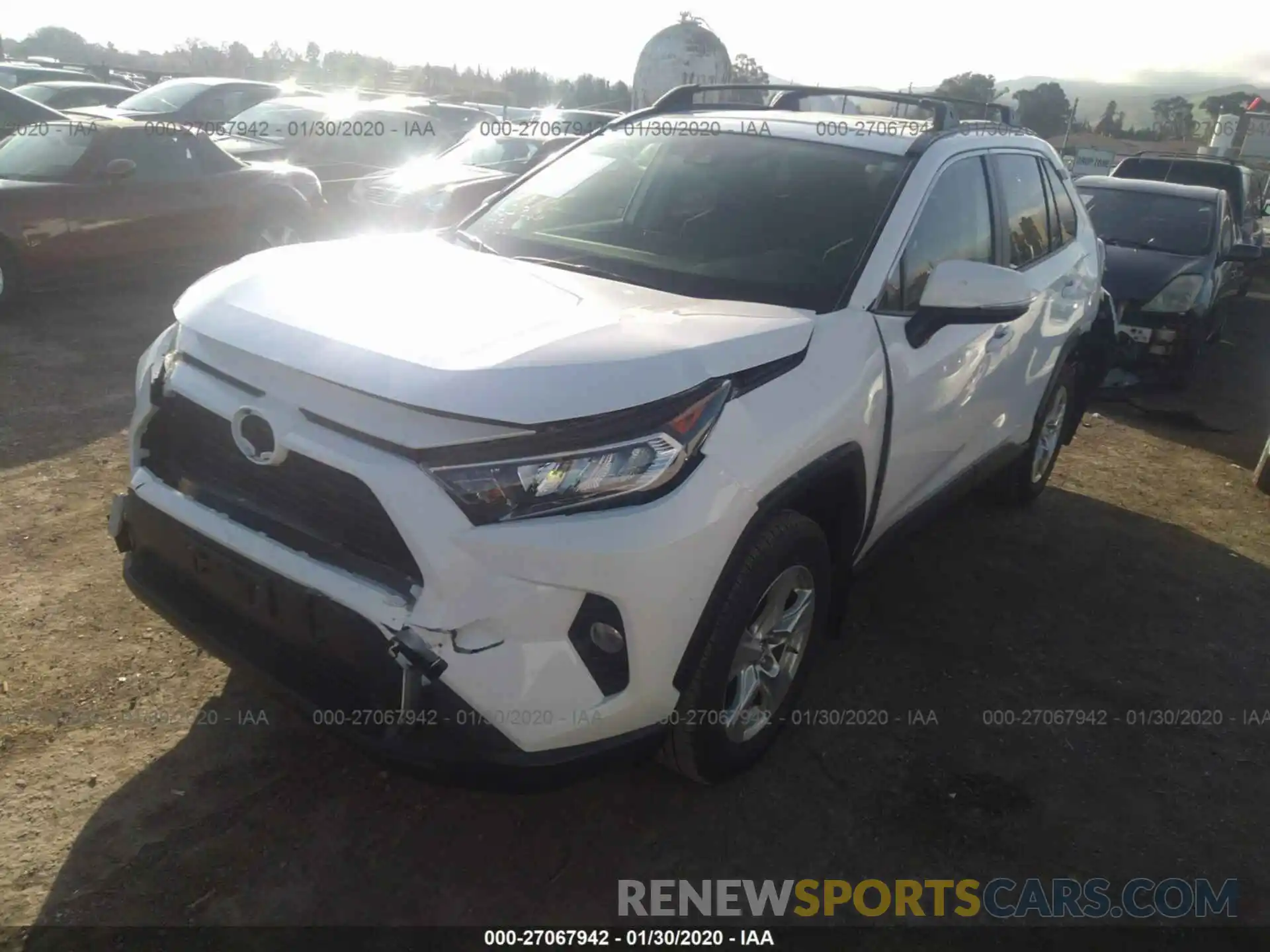 2 Фотография поврежденного автомобиля JTMP1RFV1KD025312 TOYOTA RAV4 2019