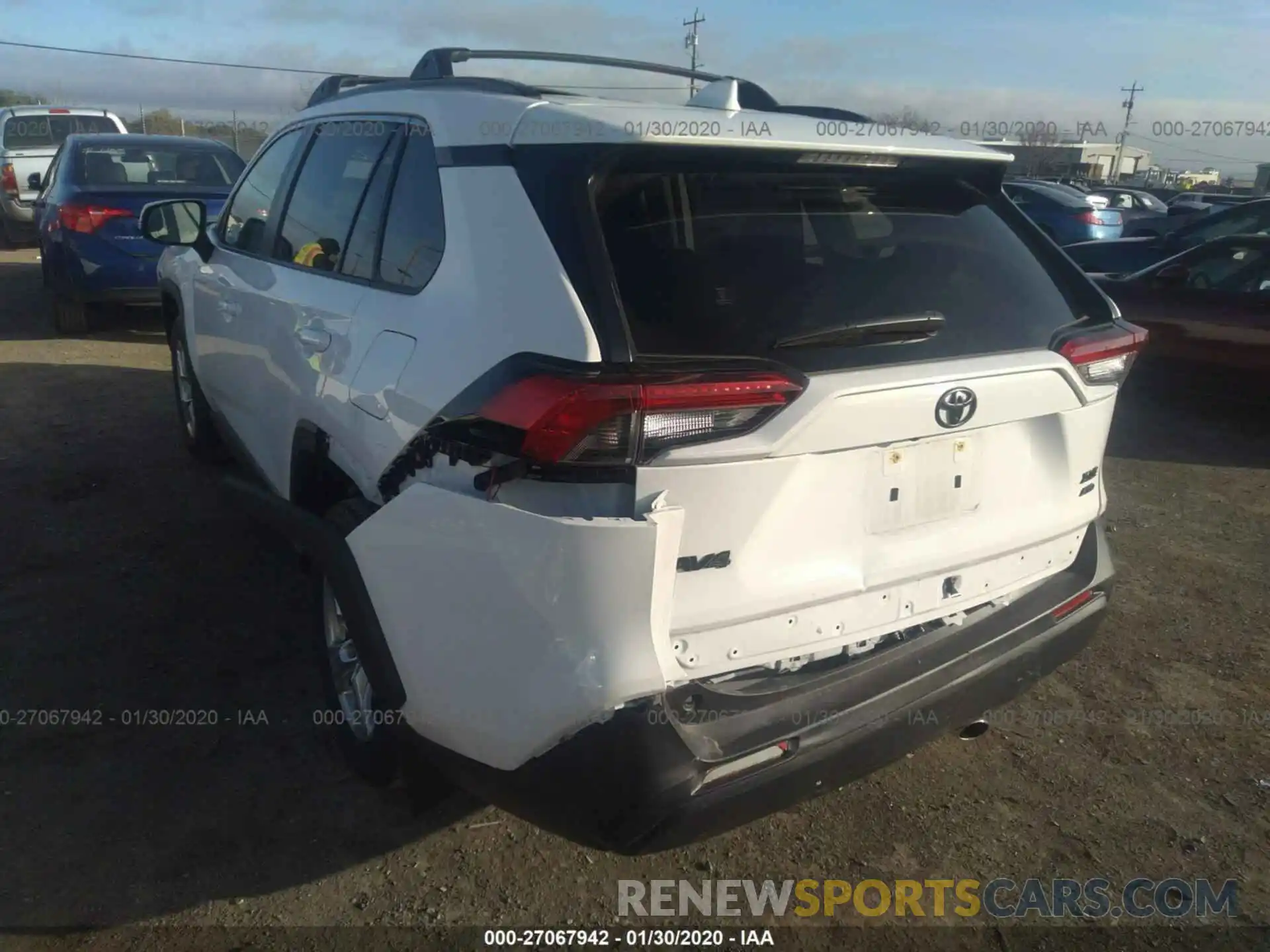 3 Photograph of a damaged car JTMP1RFV1KD025312 TOYOTA RAV4 2019