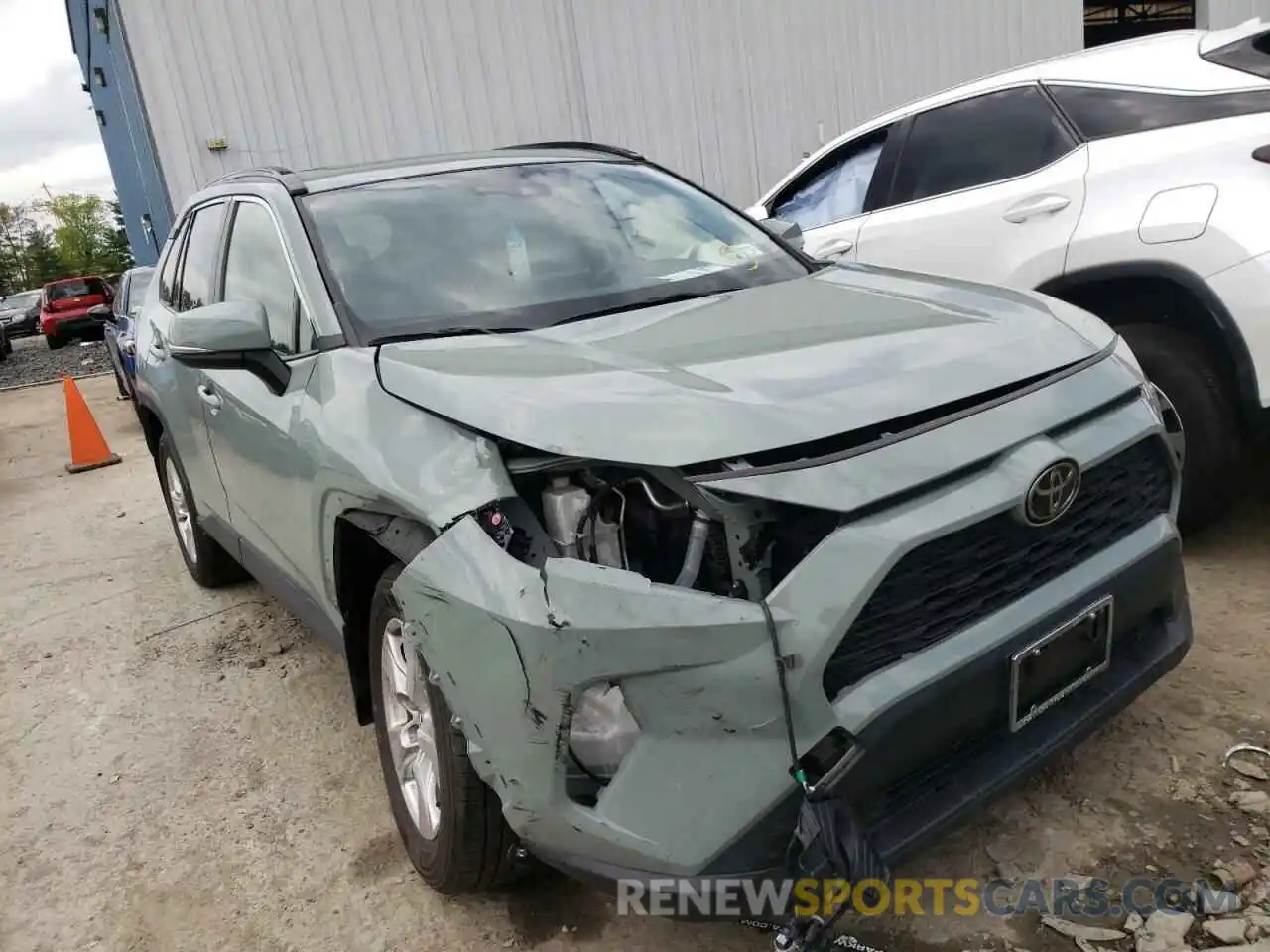 1 Photograph of a damaged car JTMP1RFV1KD026007 TOYOTA RAV4 2019