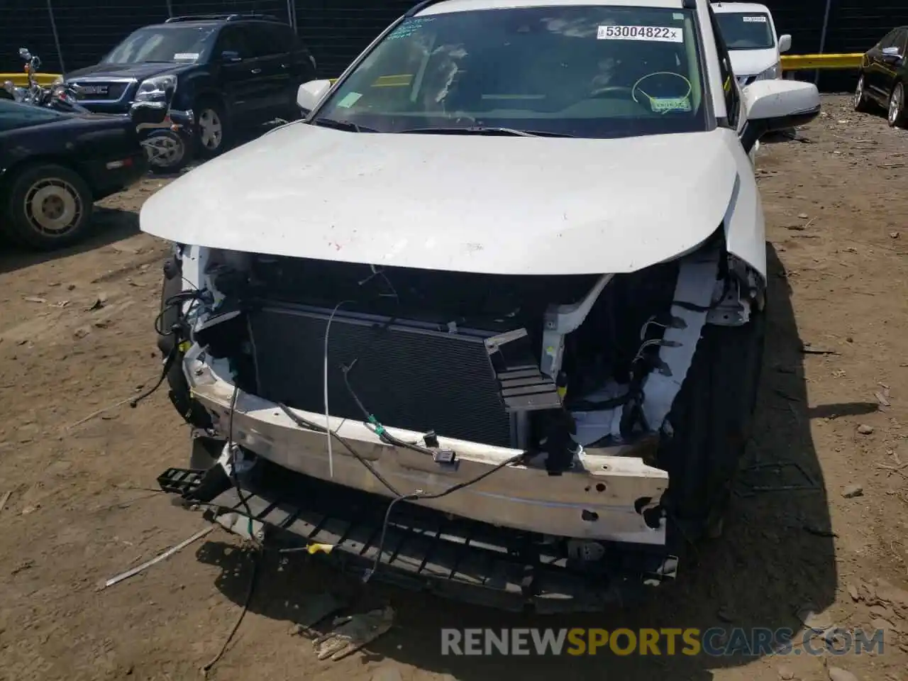 9 Photograph of a damaged car JTMP1RFV1KD032017 TOYOTA RAV4 2019