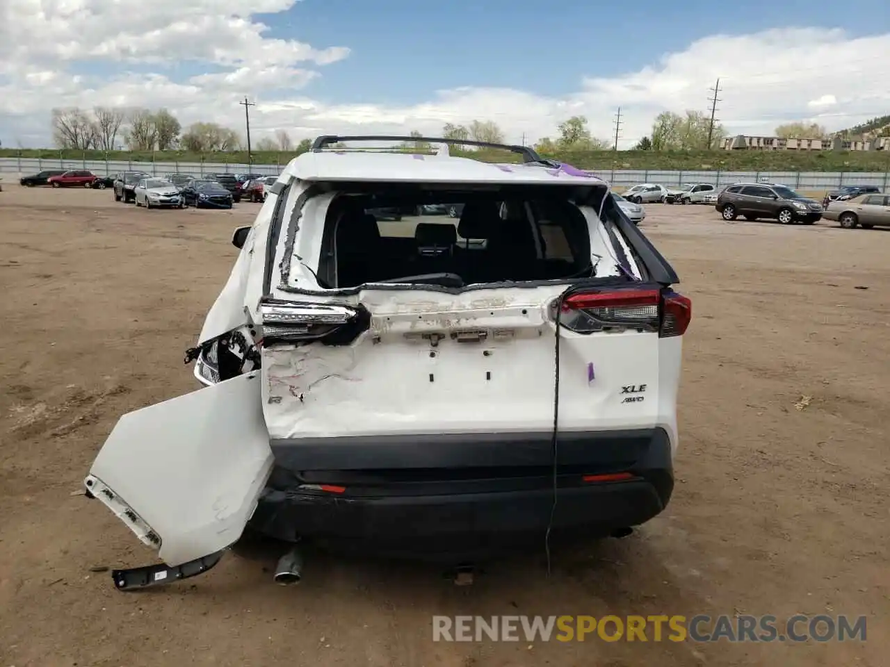 9 Photograph of a damaged car JTMP1RFV1KD038660 TOYOTA RAV4 2019