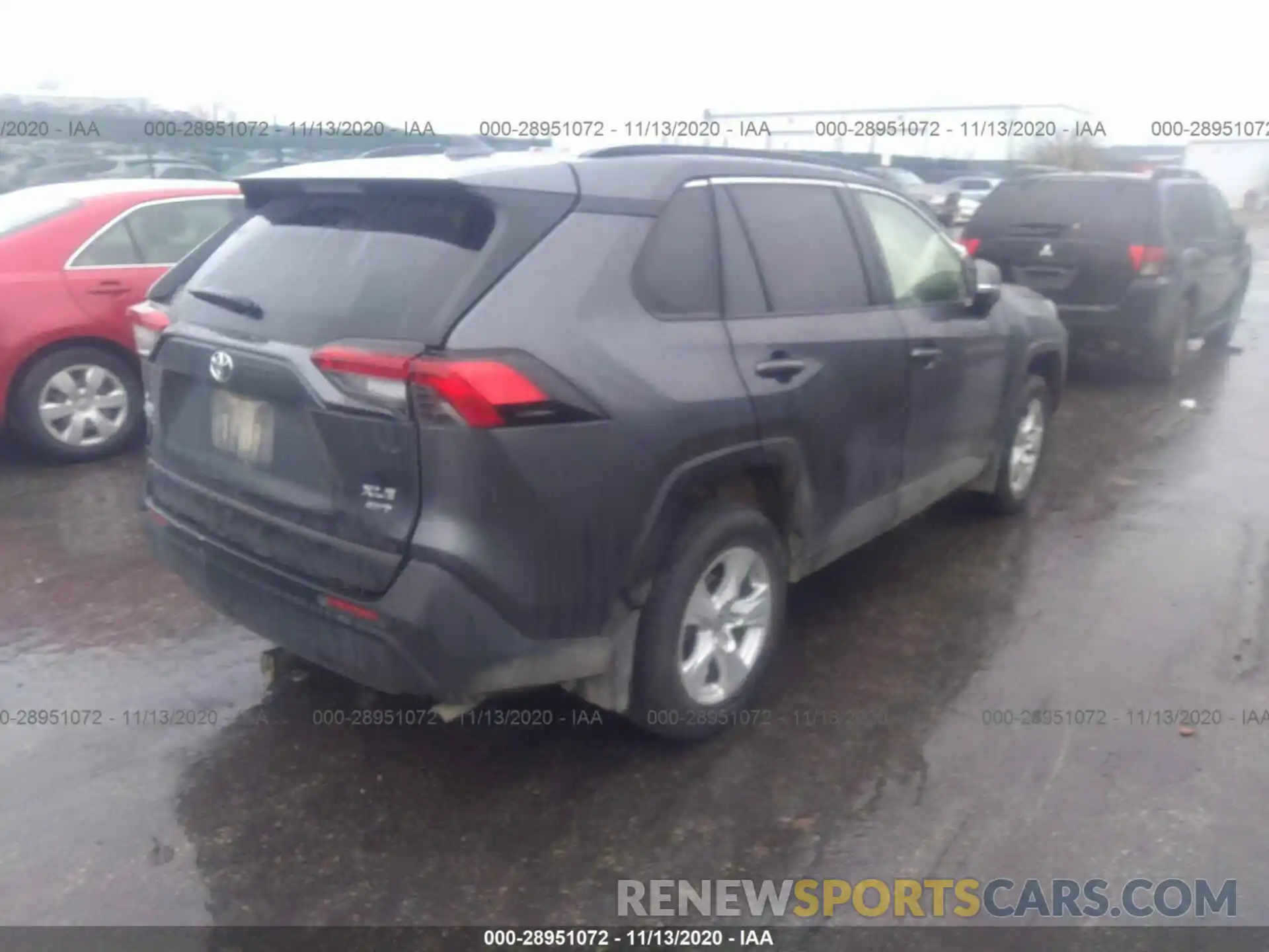 4 Фотография поврежденного автомобиля JTMP1RFV1KD039582 TOYOTA RAV4 2019