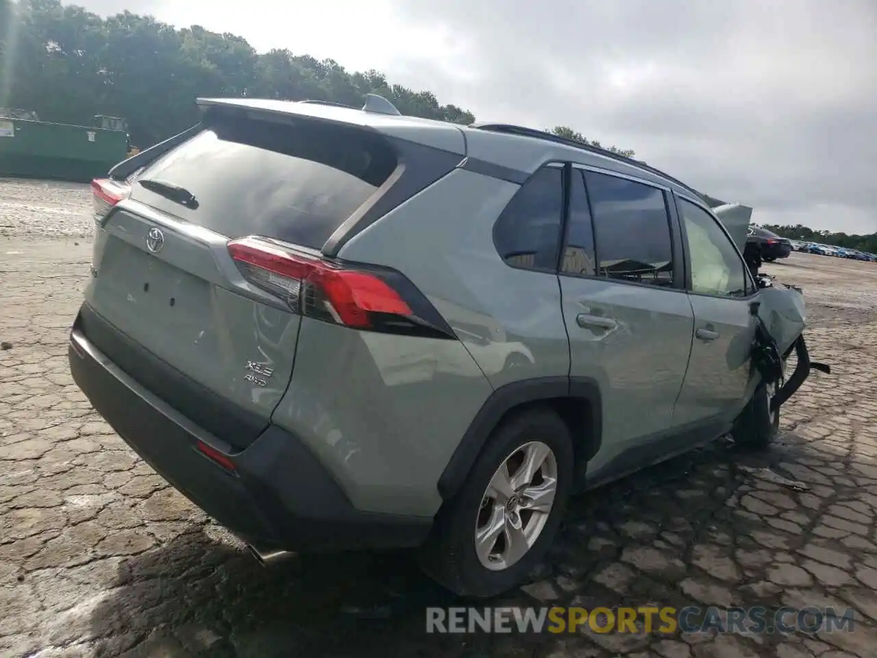 4 Photograph of a damaged car JTMP1RFV1KD045222 TOYOTA RAV4 2019