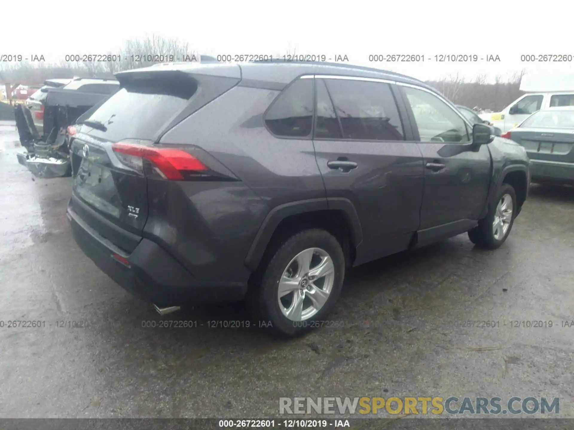 4 Photograph of a damaged car JTMP1RFV1KD505558 TOYOTA RAV4 2019