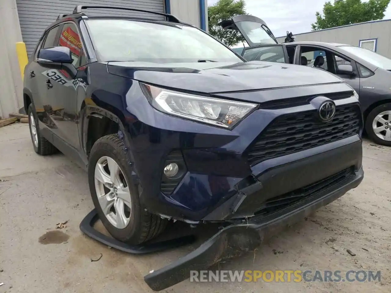 1 Photograph of a damaged car JTMP1RFV1KD507388 TOYOTA RAV4 2019