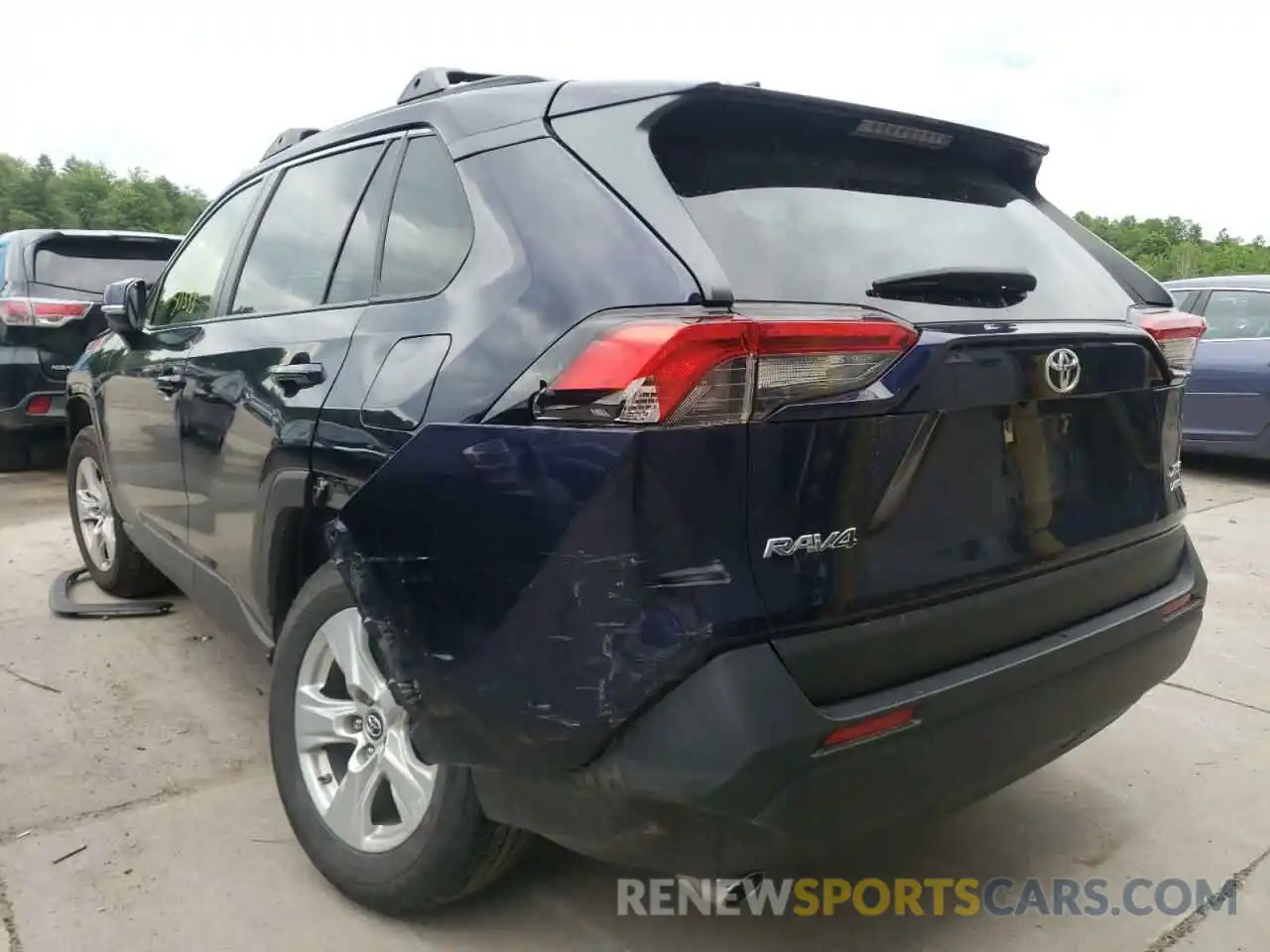 3 Photograph of a damaged car JTMP1RFV1KD507388 TOYOTA RAV4 2019