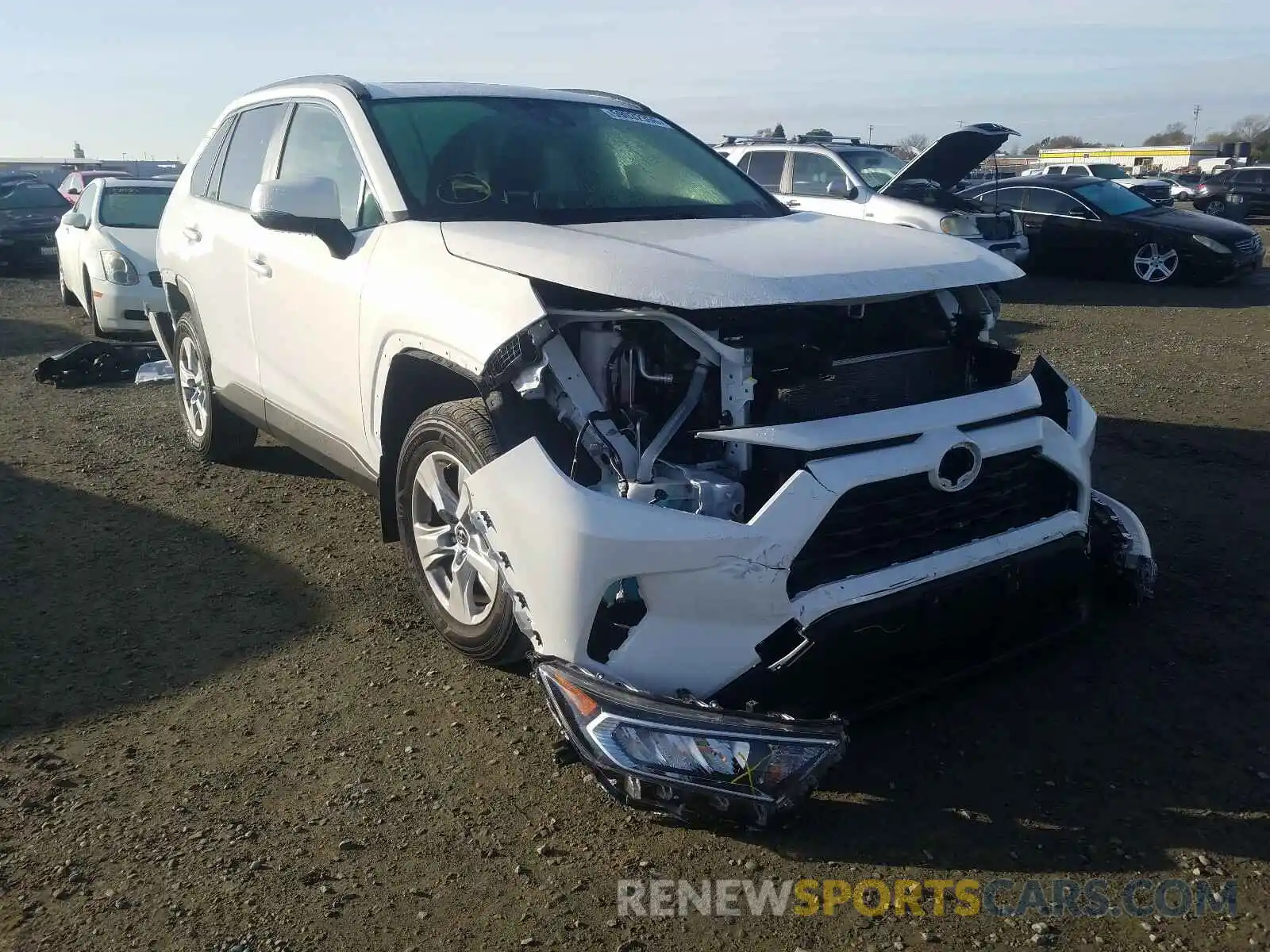 1 Photograph of a damaged car JTMP1RFV1KD511358 TOYOTA RAV4 2019