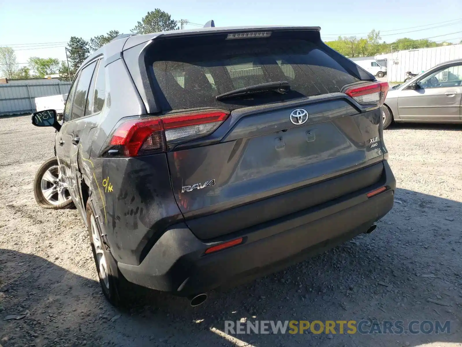 3 Photograph of a damaged car JTMP1RFV1KD513045 TOYOTA RAV4 2019