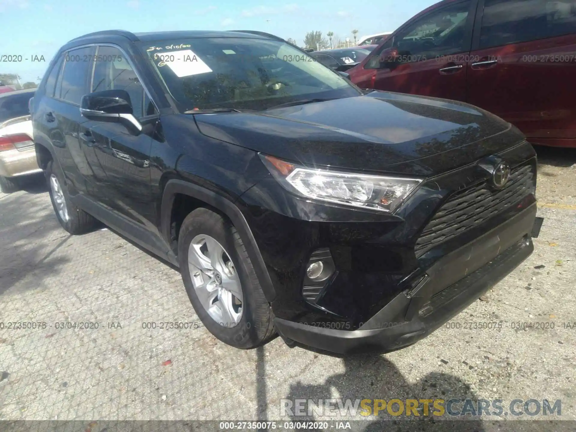 1 Photograph of a damaged car JTMP1RFV1KD522246 TOYOTA RAV4 2019