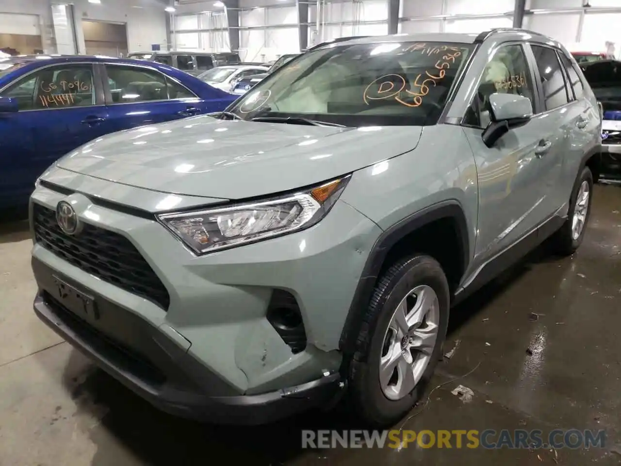 2 Photograph of a damaged car JTMP1RFV1KJ002730 TOYOTA RAV4 2019