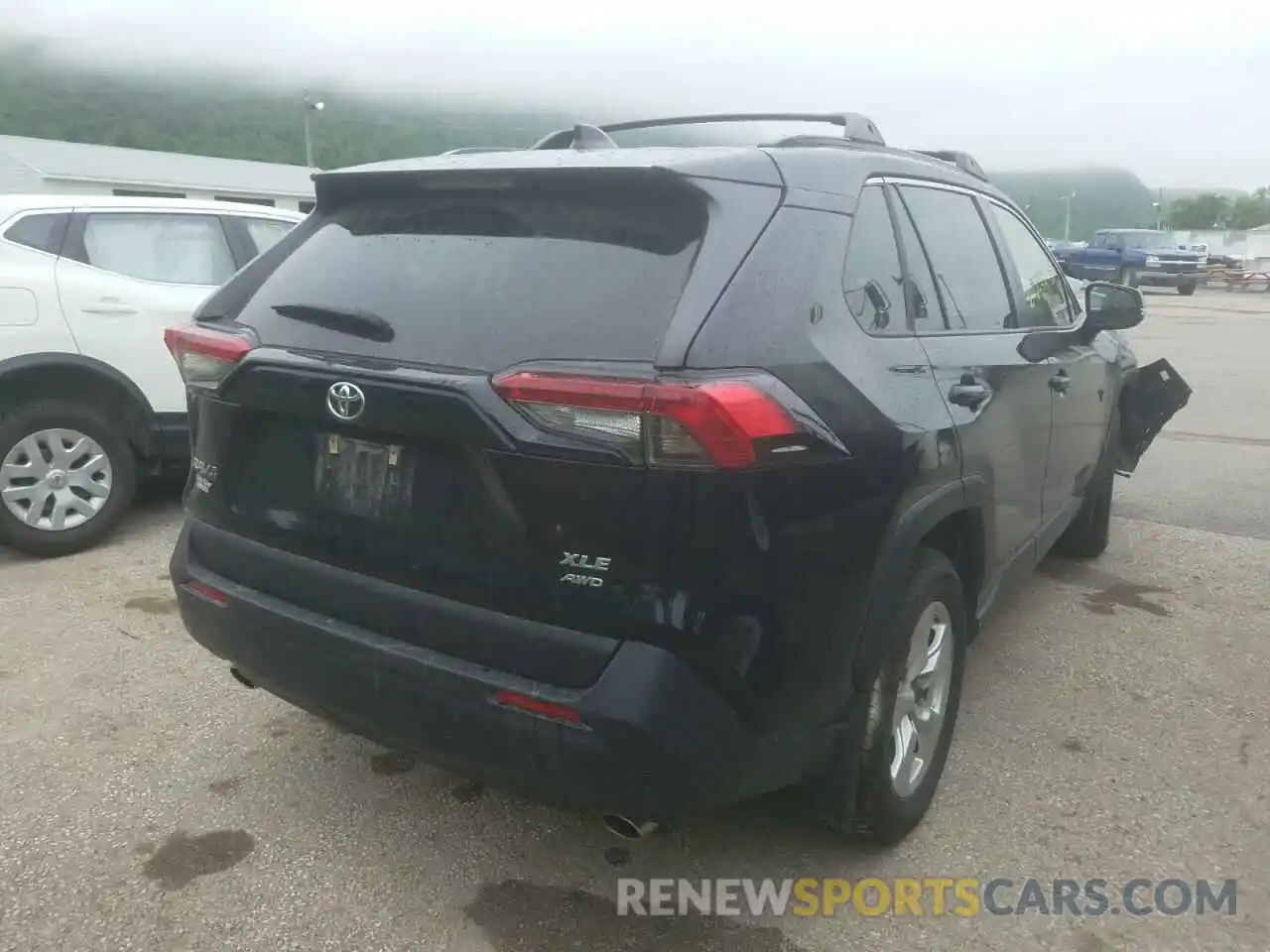 4 Photograph of a damaged car JTMP1RFV1KJ017406 TOYOTA RAV4 2019