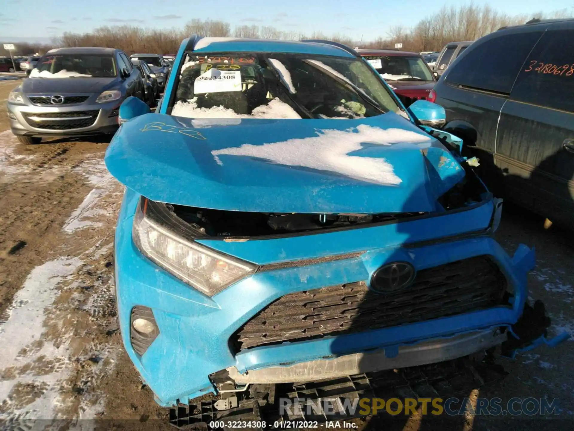 6 Фотография поврежденного автомобиля JTMP1RFV2KD010074 TOYOTA RAV4 2019