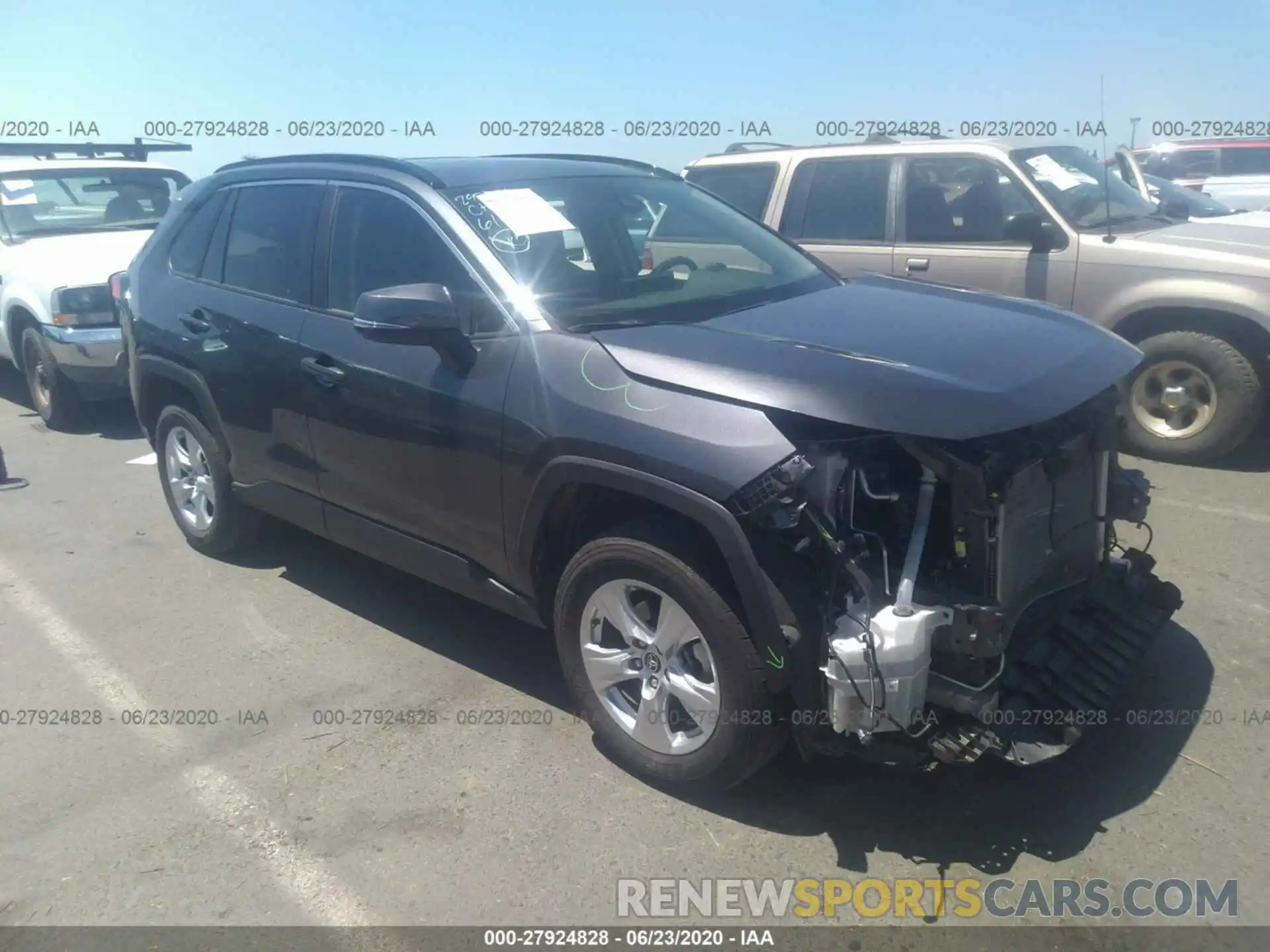 1 Photograph of a damaged car JTMP1RFV2KD016442 TOYOTA RAV4 2019