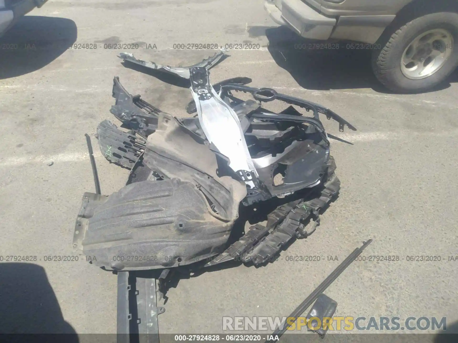 12 Photograph of a damaged car JTMP1RFV2KD016442 TOYOTA RAV4 2019