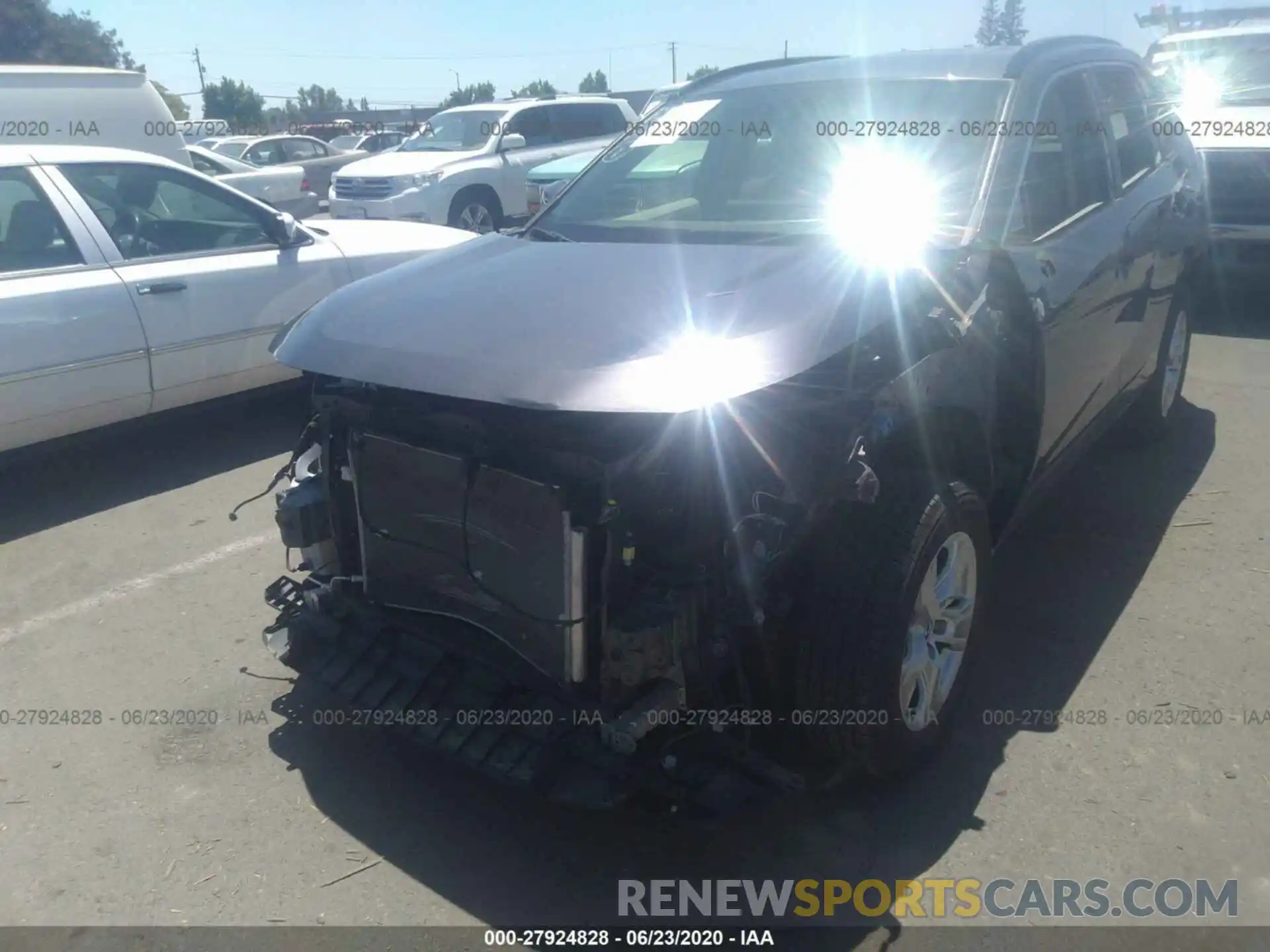 6 Photograph of a damaged car JTMP1RFV2KD016442 TOYOTA RAV4 2019