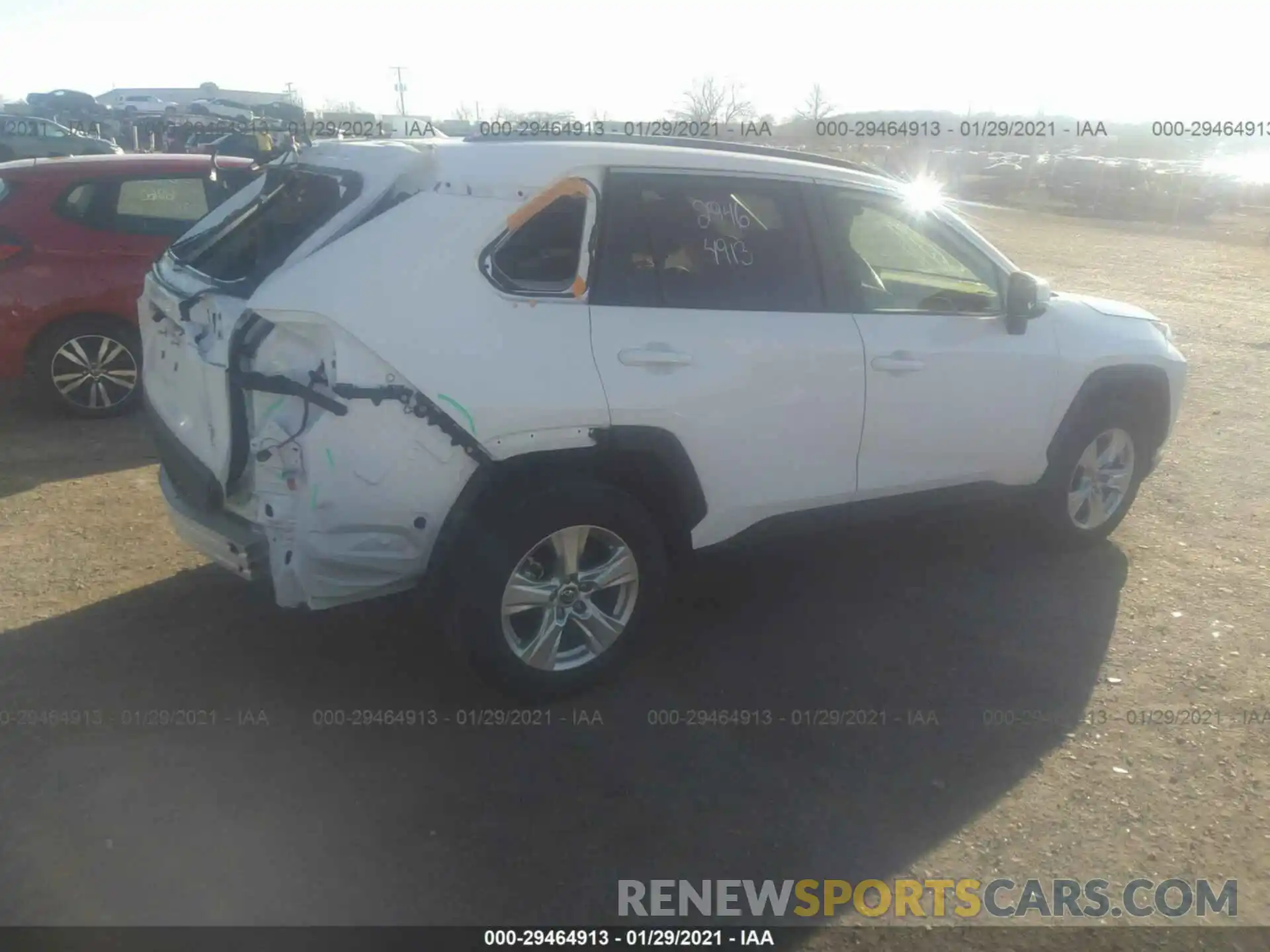 4 Photograph of a damaged car JTMP1RFV2KD016585 TOYOTA RAV4 2019