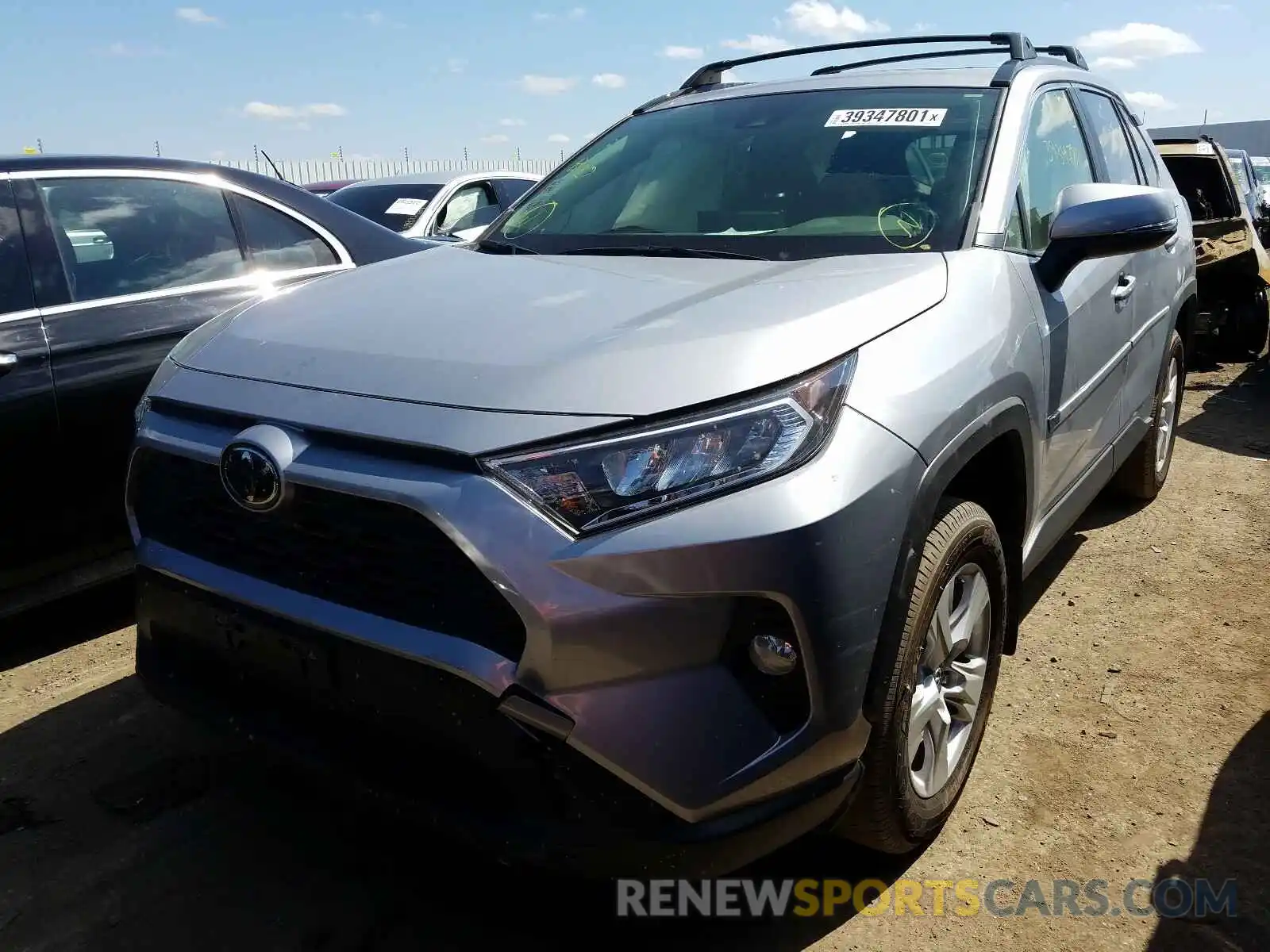 2 Photograph of a damaged car JTMP1RFV2KD017462 TOYOTA RAV4 2019