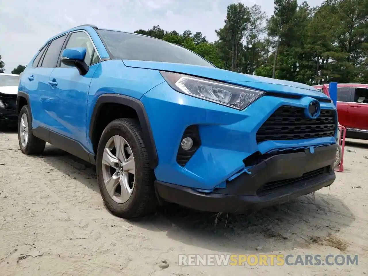 1 Photograph of a damaged car JTMP1RFV2KD018370 TOYOTA RAV4 2019