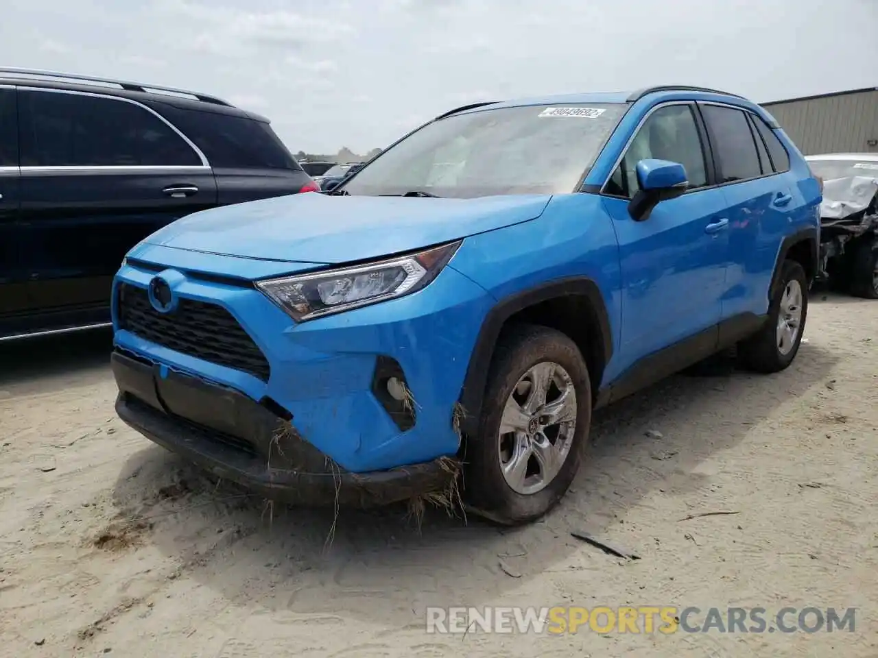 2 Photograph of a damaged car JTMP1RFV2KD018370 TOYOTA RAV4 2019