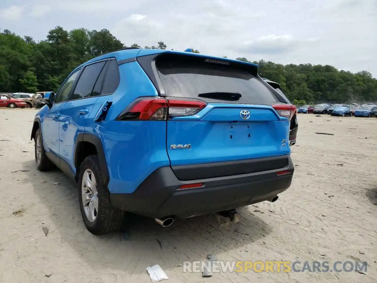 3 Photograph of a damaged car JTMP1RFV2KD018370 TOYOTA RAV4 2019