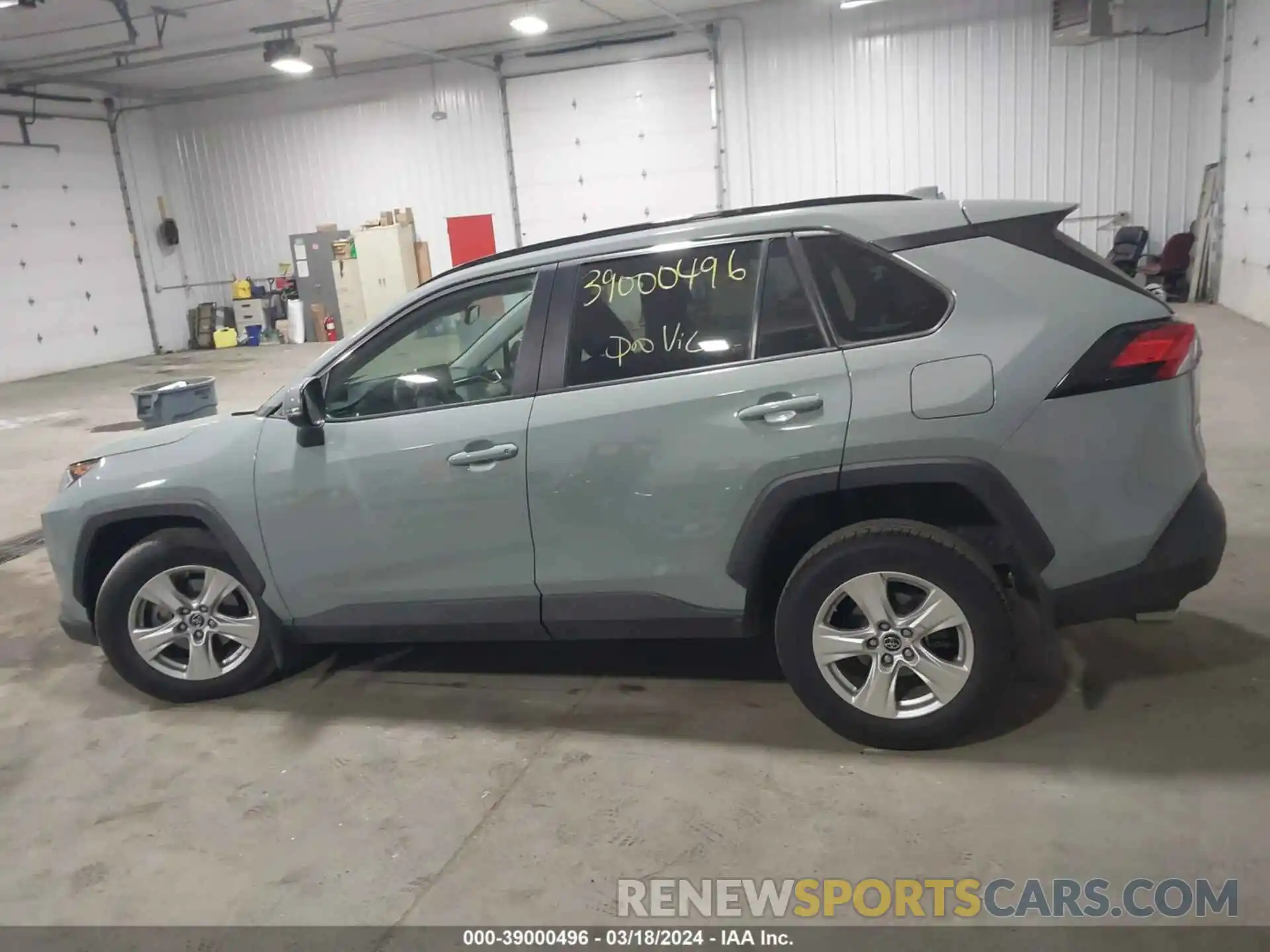 14 Photograph of a damaged car JTMP1RFV2KD019387 TOYOTA RAV4 2019