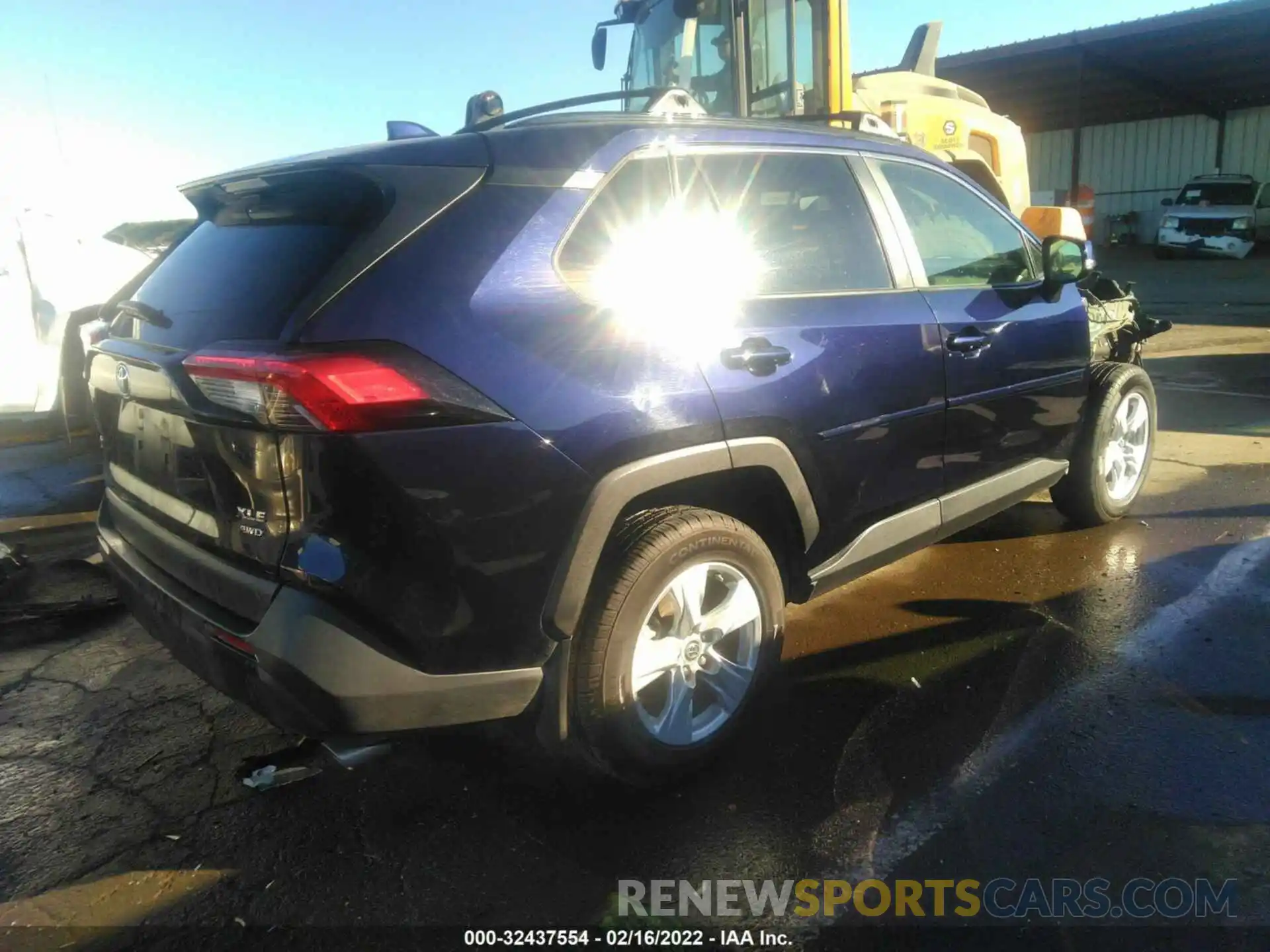 4 Фотография поврежденного автомобиля JTMP1RFV2KD022709 TOYOTA RAV4 2019