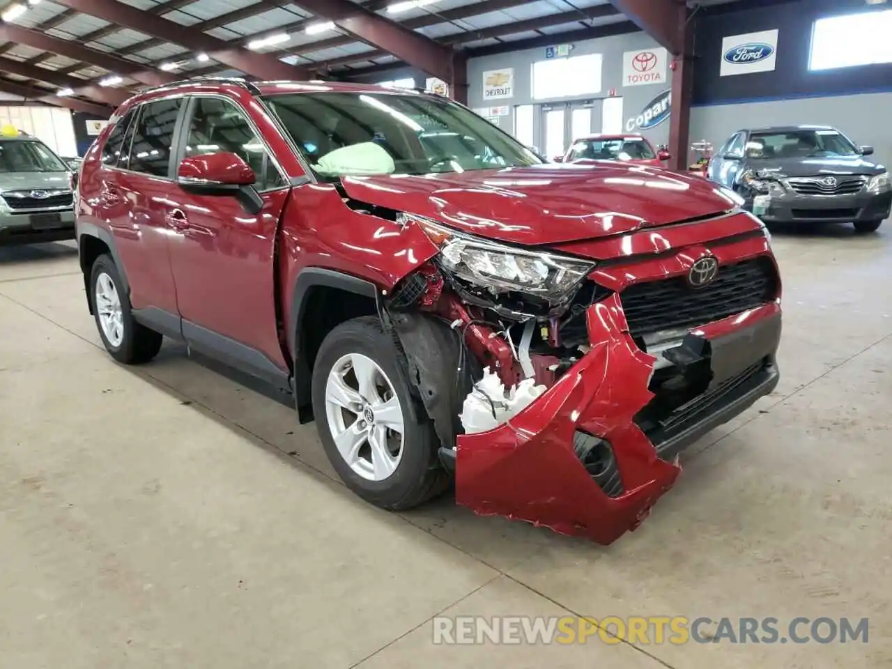 1 Photograph of a damaged car JTMP1RFV2KD030034 TOYOTA RAV4 2019