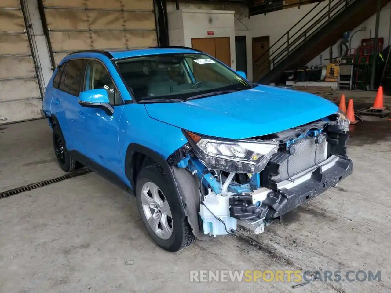 1 Photograph of a damaged car JTMP1RFV2KD030857 TOYOTA RAV4 2019