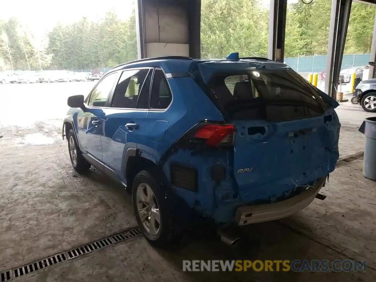 3 Photograph of a damaged car JTMP1RFV2KD030857 TOYOTA RAV4 2019