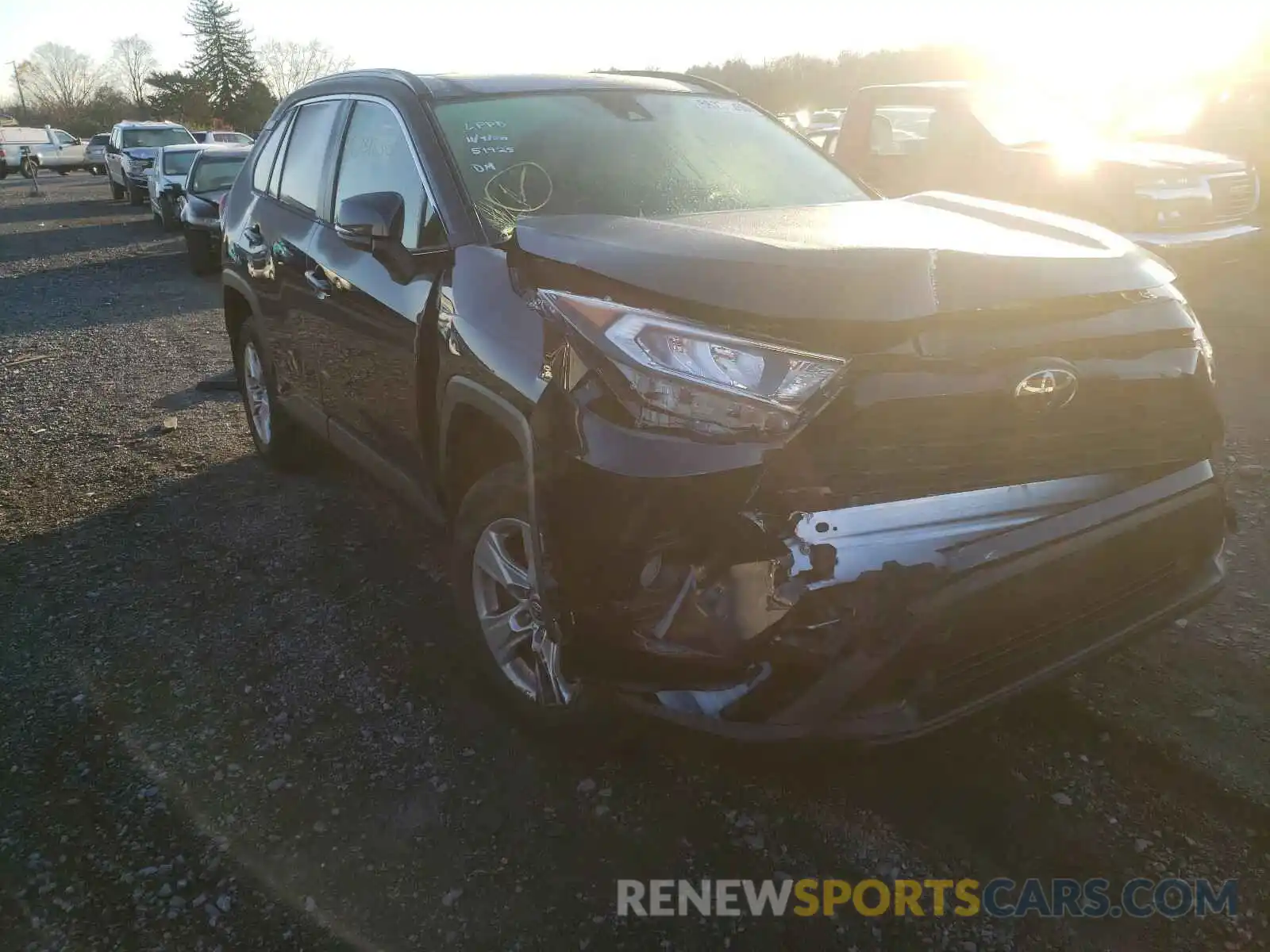 1 Photograph of a damaged car JTMP1RFV2KD039672 TOYOTA RAV4 2019