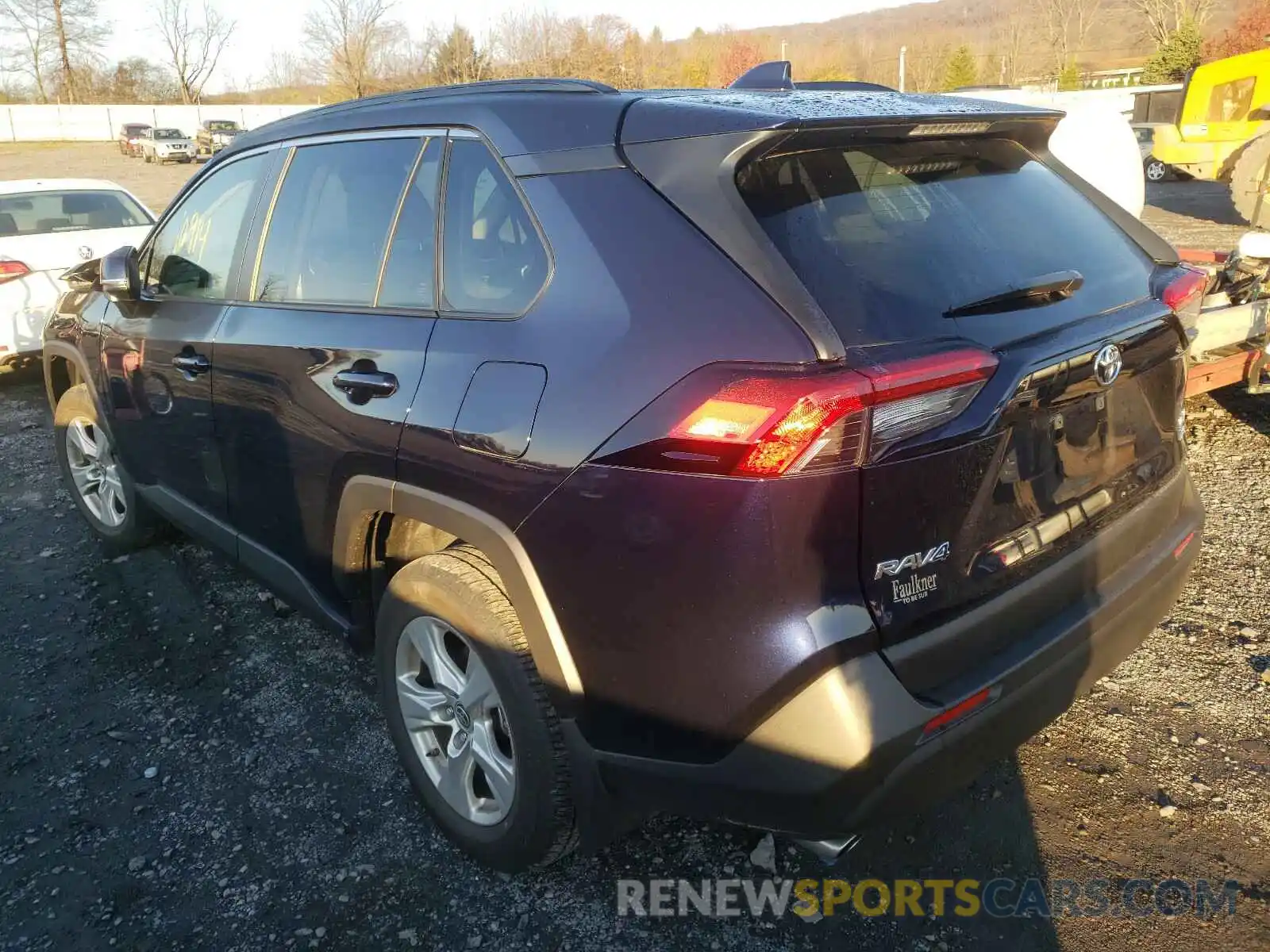 3 Photograph of a damaged car JTMP1RFV2KD039672 TOYOTA RAV4 2019