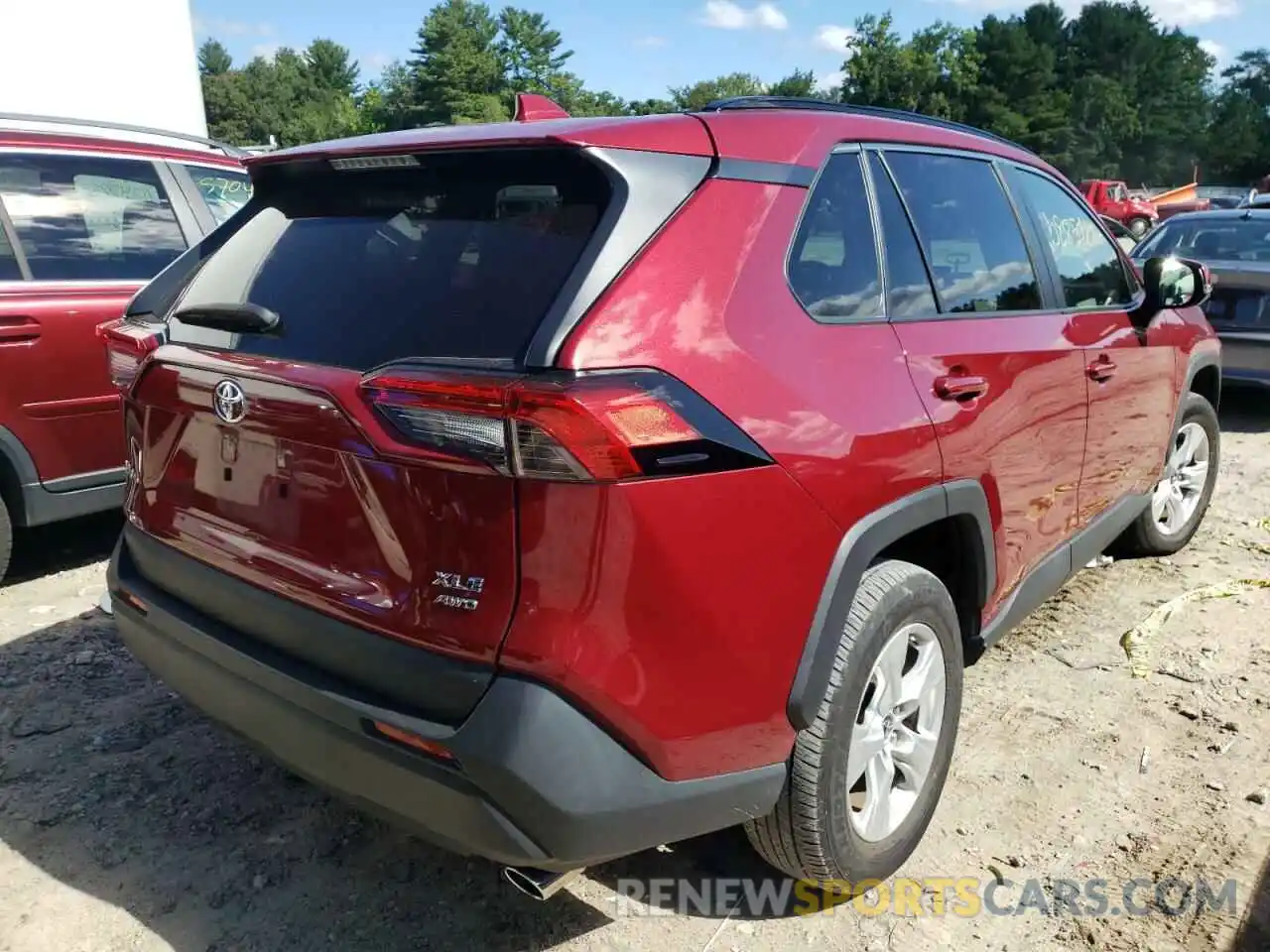 4 Photograph of a damaged car JTMP1RFV2KD501924 TOYOTA RAV4 2019