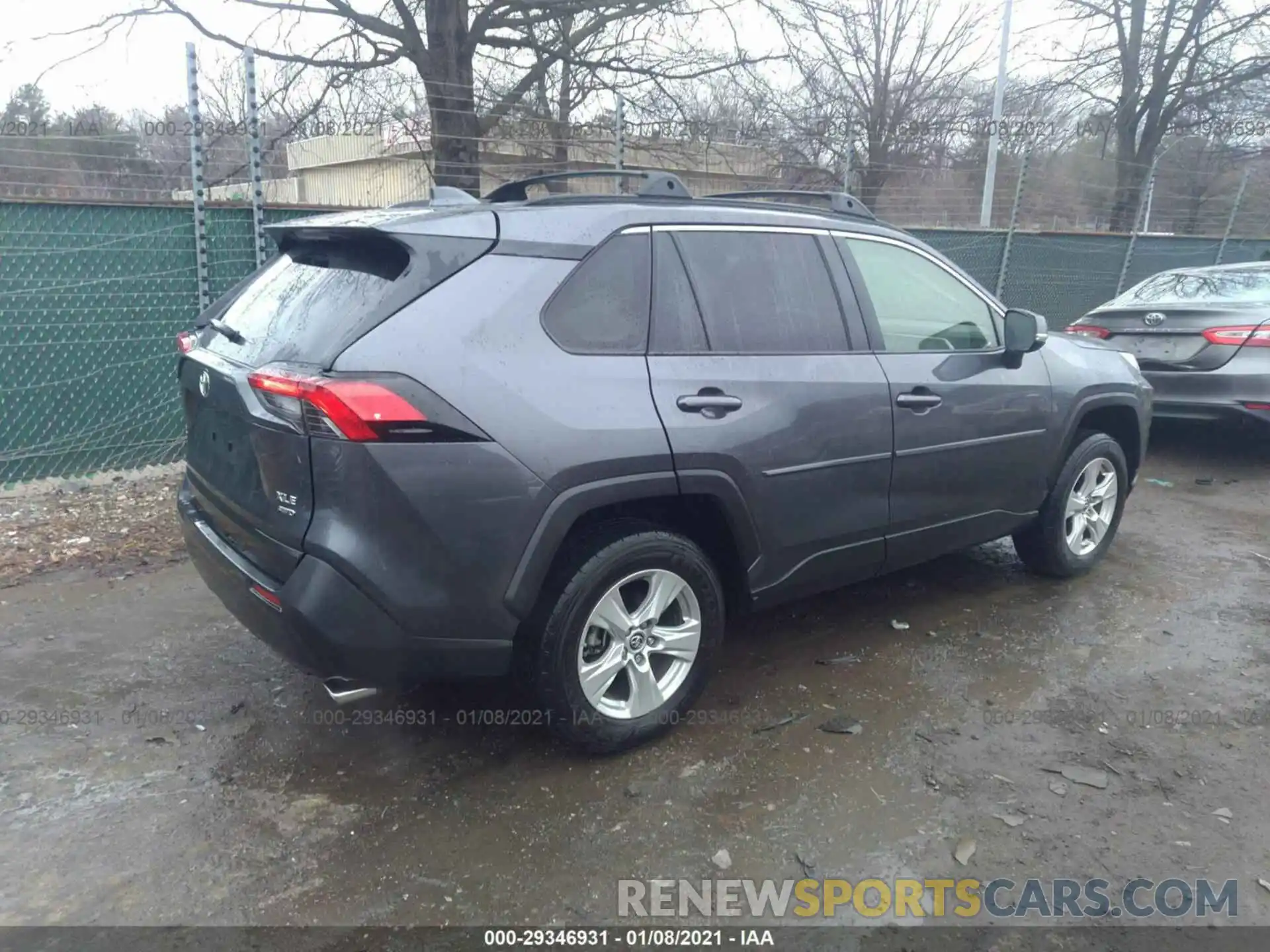 4 Photograph of a damaged car JTMP1RFV2KD517041 TOYOTA RAV4 2019