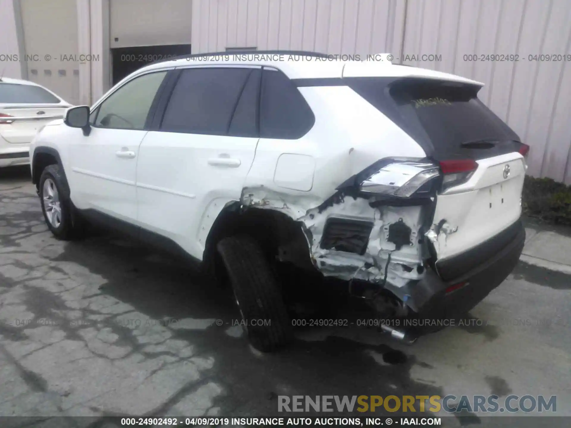 3 Photograph of a damaged car JTMP1RFV2KJ001683 TOYOTA RAV4 2019