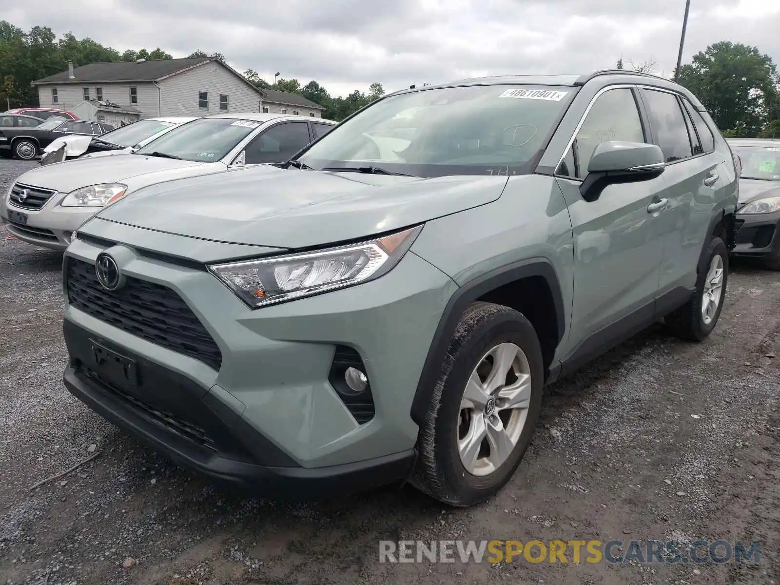 2 Photograph of a damaged car JTMP1RFV2KJ004857 TOYOTA RAV4 2019