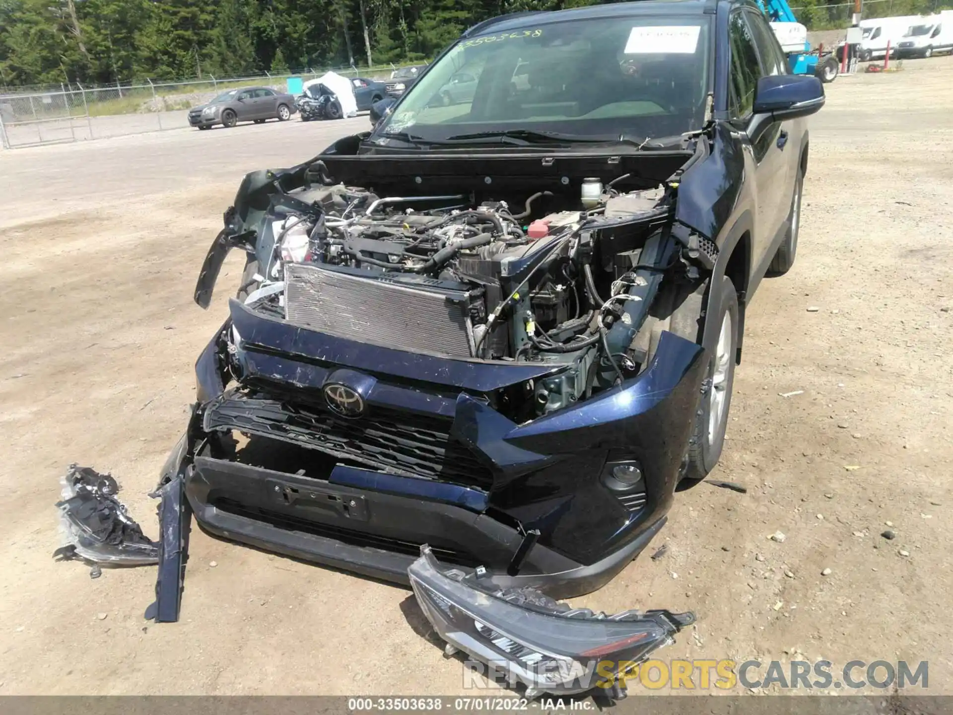 12 Photograph of a damaged car JTMP1RFV2KJ016118 TOYOTA RAV4 2019