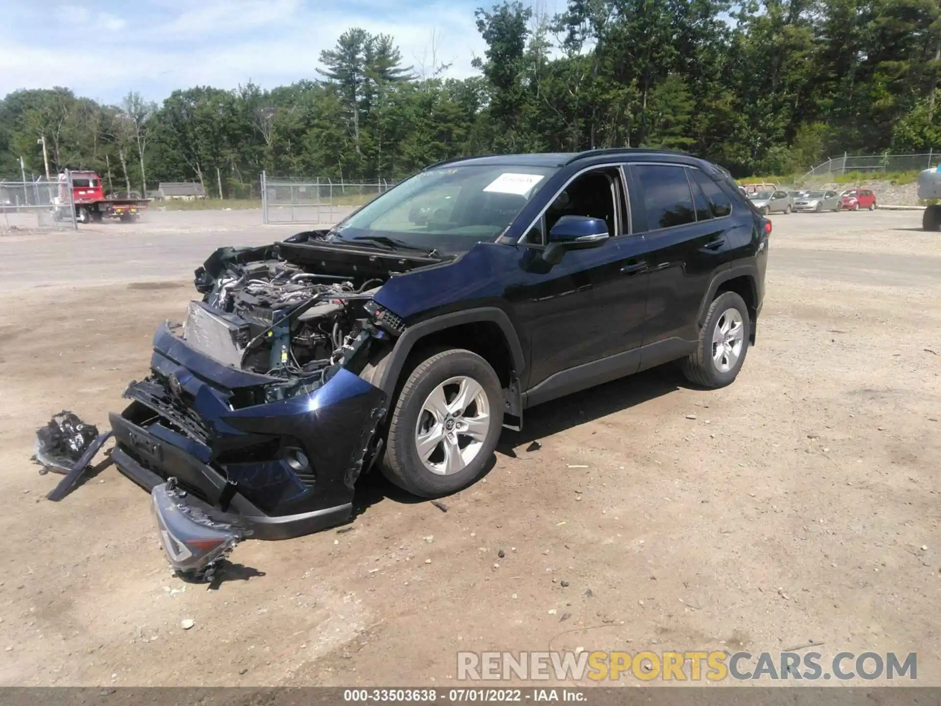 2 Photograph of a damaged car JTMP1RFV2KJ016118 TOYOTA RAV4 2019