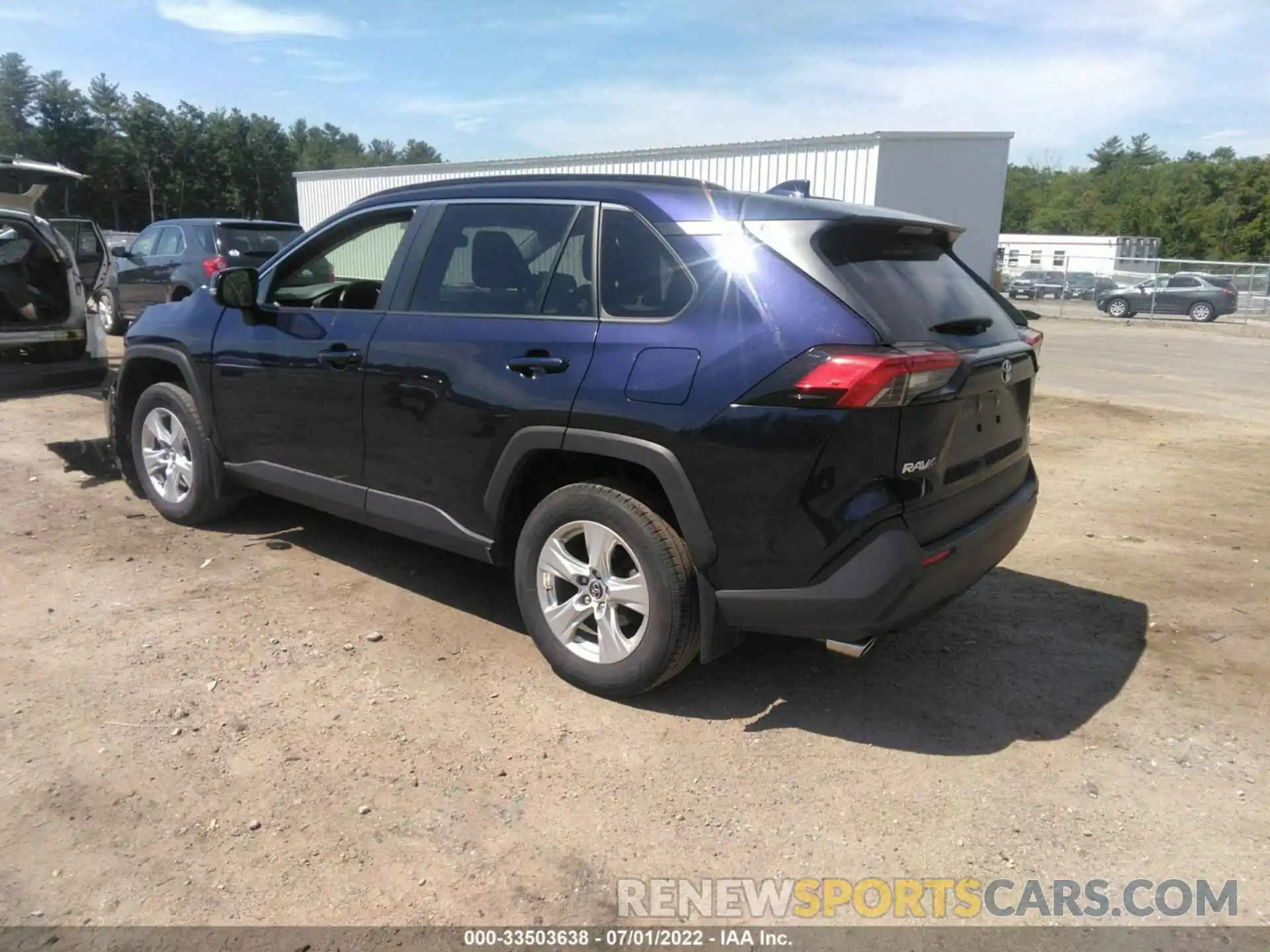 3 Photograph of a damaged car JTMP1RFV2KJ016118 TOYOTA RAV4 2019