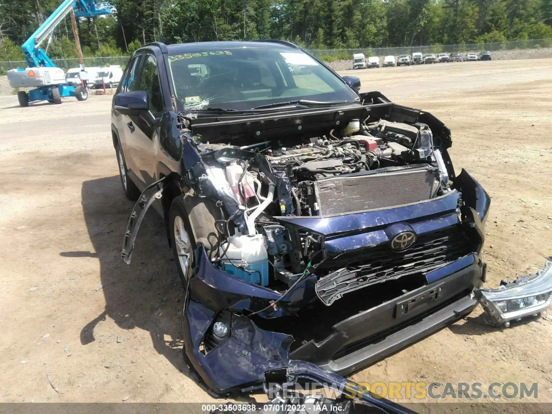 6 Photograph of a damaged car JTMP1RFV2KJ016118 TOYOTA RAV4 2019