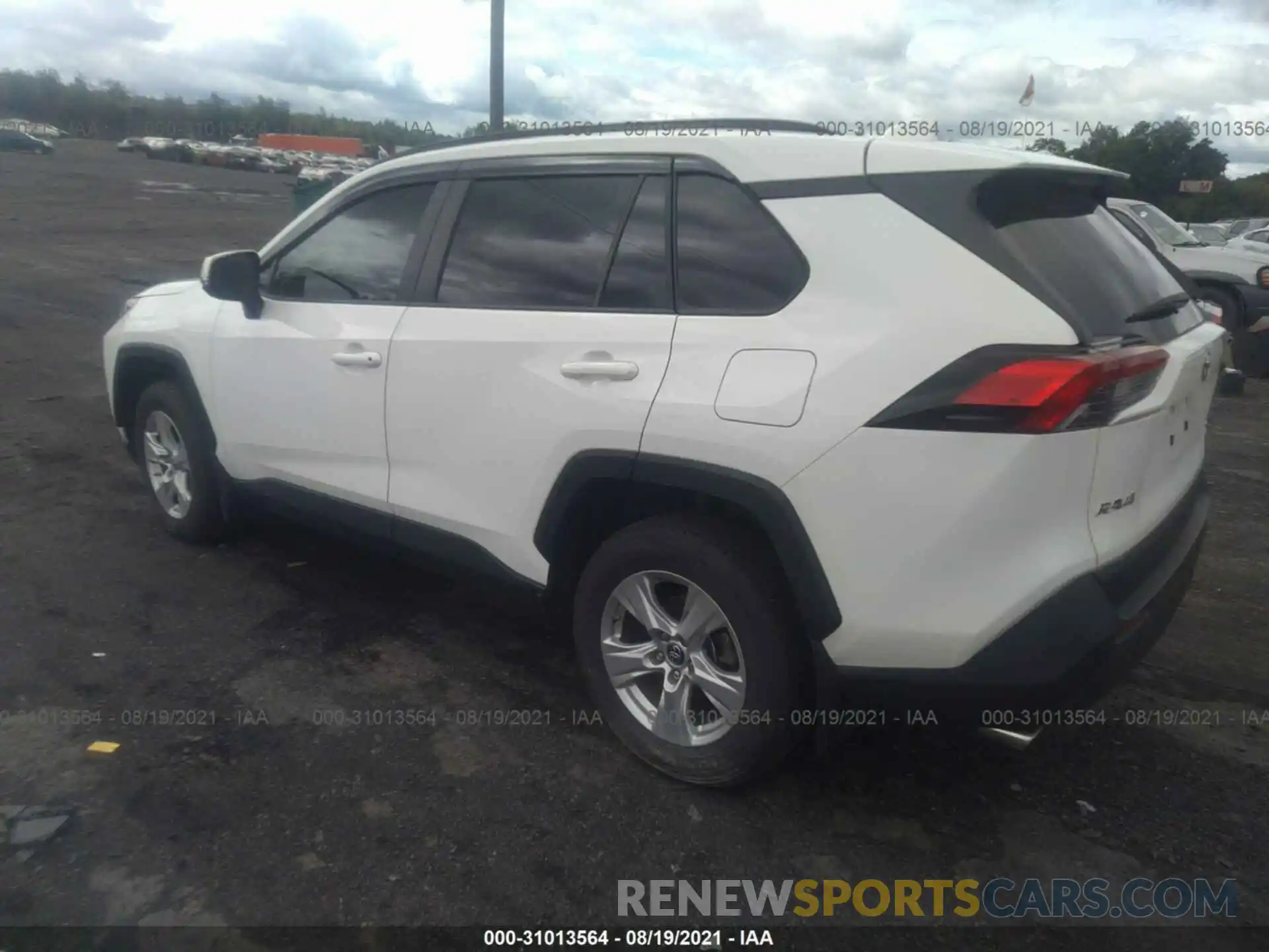 3 Photograph of a damaged car JTMP1RFV2KJ022906 TOYOTA RAV4 2019