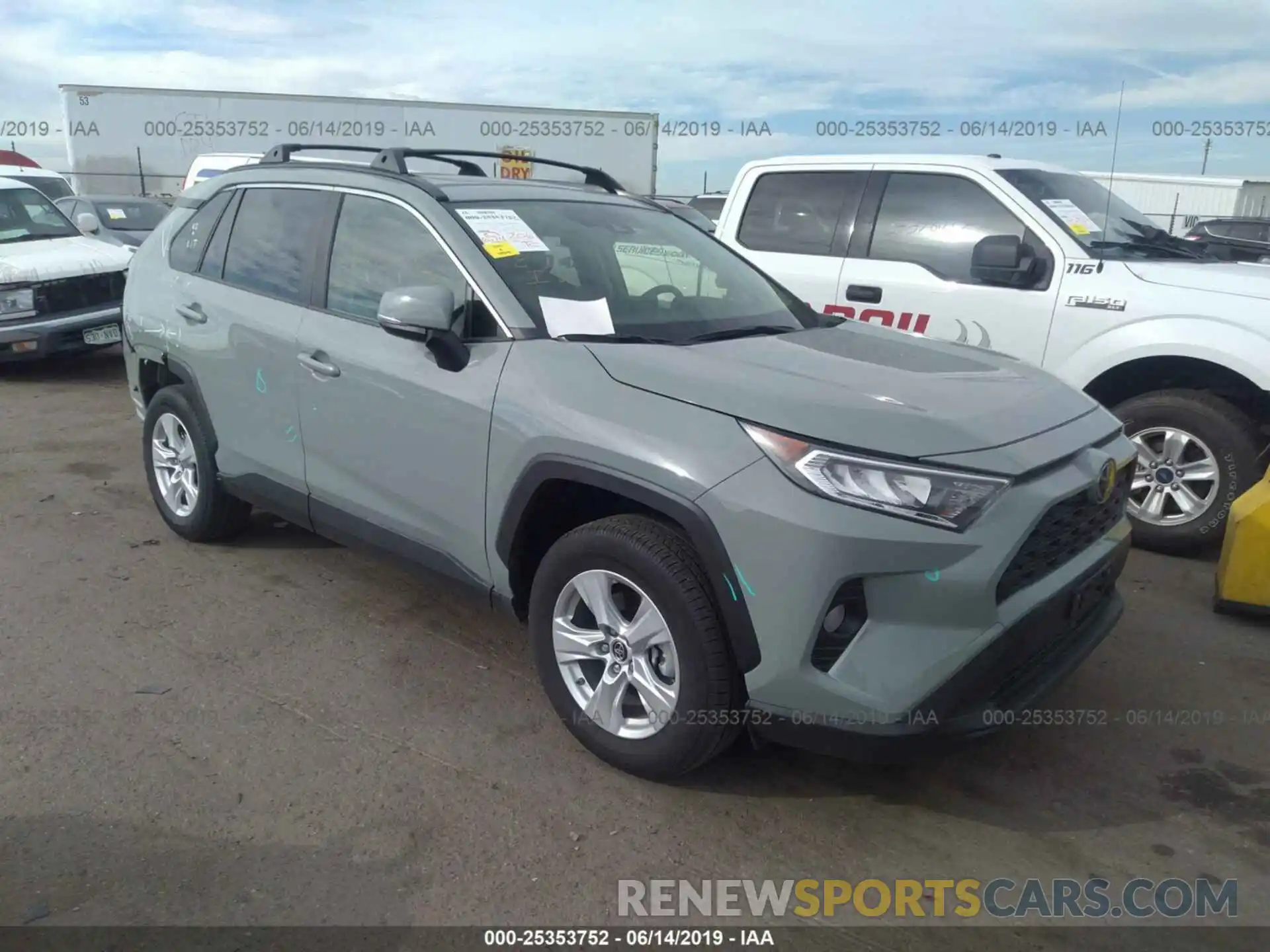 1 Photograph of a damaged car JTMP1RFV3KD002713 TOYOTA RAV4 2019