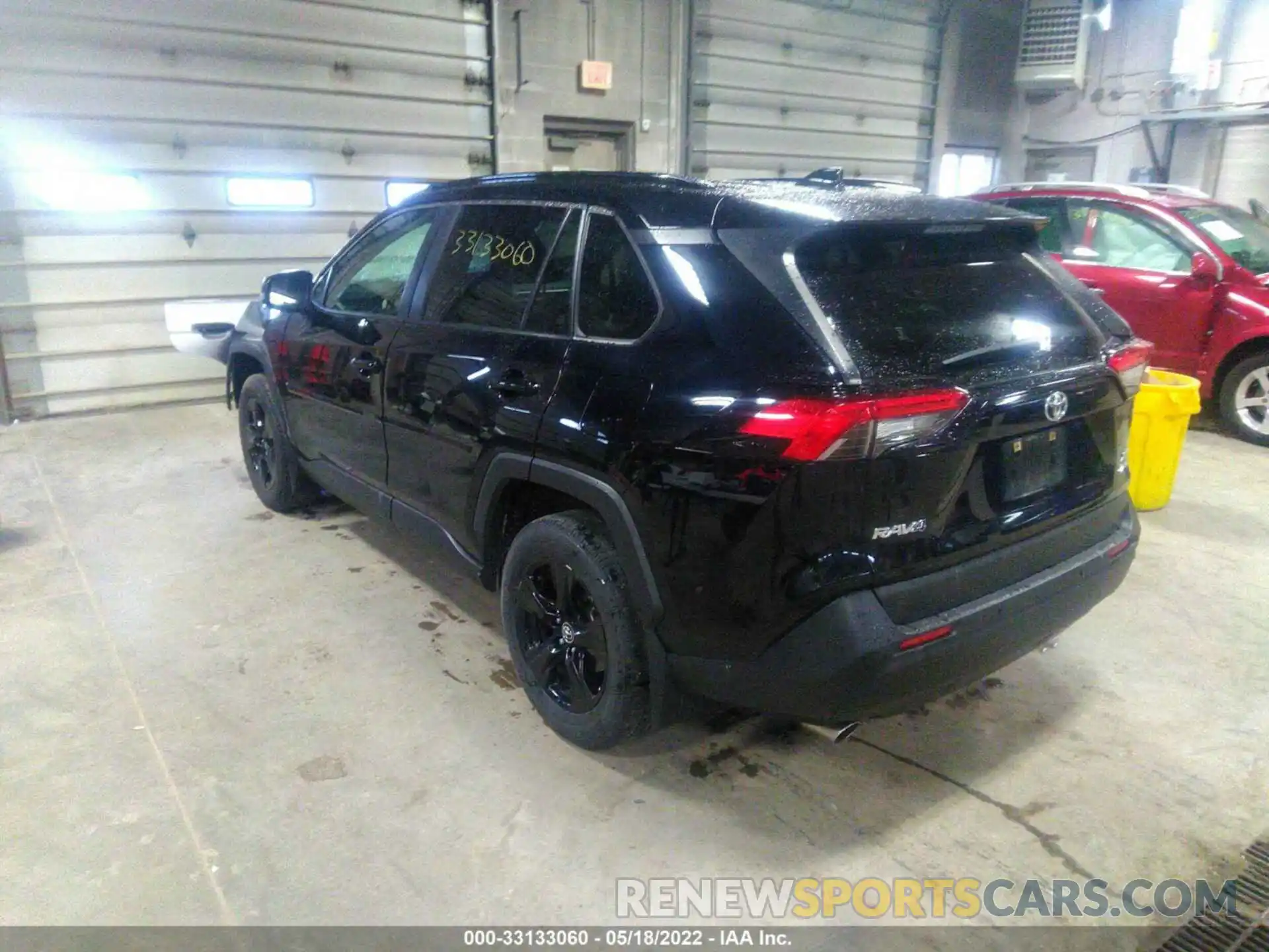 3 Фотография поврежденного автомобиля JTMP1RFV3KD003666 TOYOTA RAV4 2019