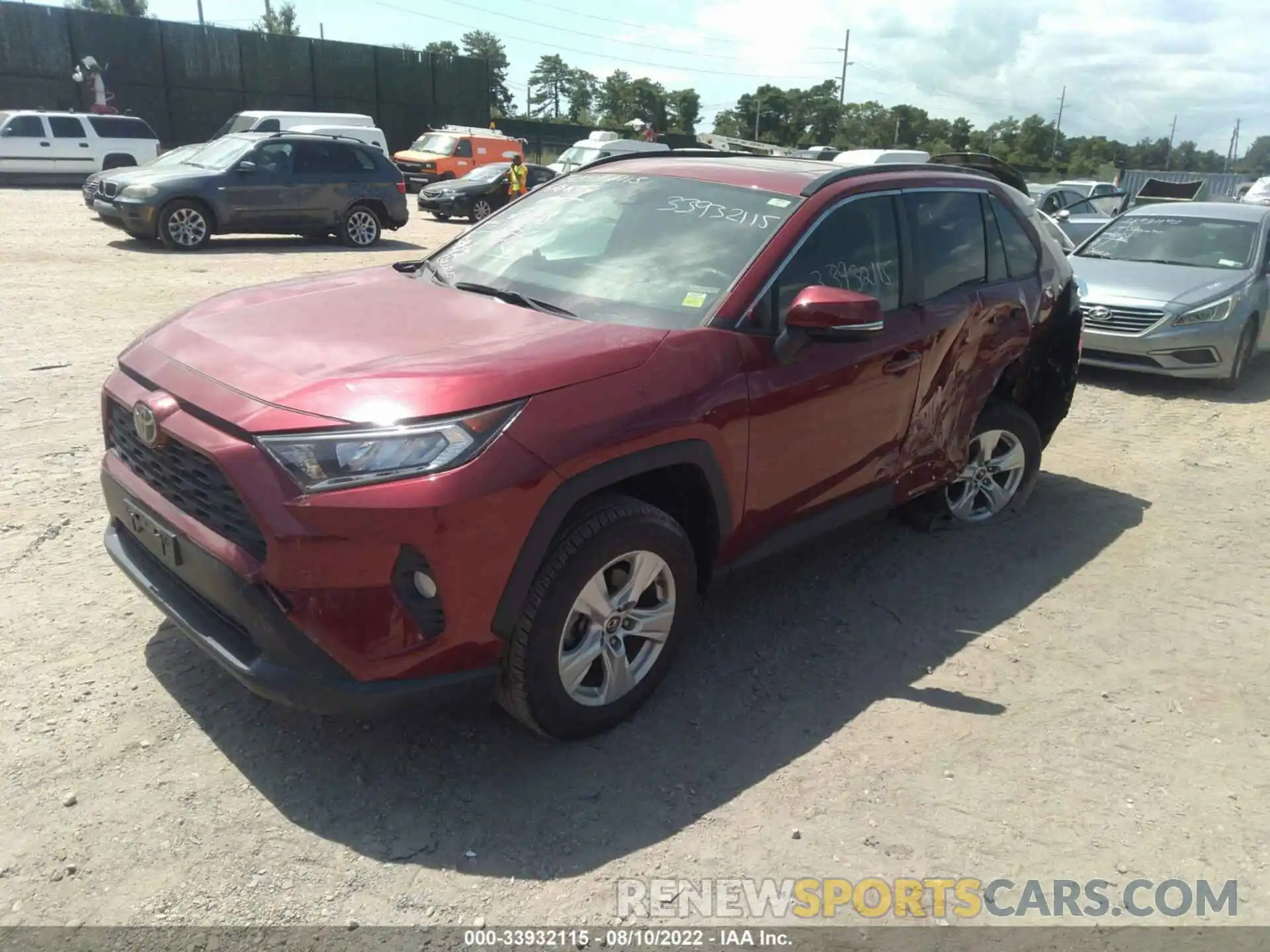 2 Photograph of a damaged car JTMP1RFV3KD013405 TOYOTA RAV4 2019