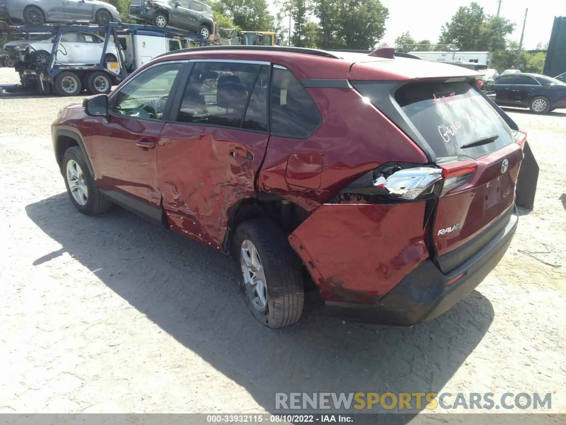 3 Photograph of a damaged car JTMP1RFV3KD013405 TOYOTA RAV4 2019