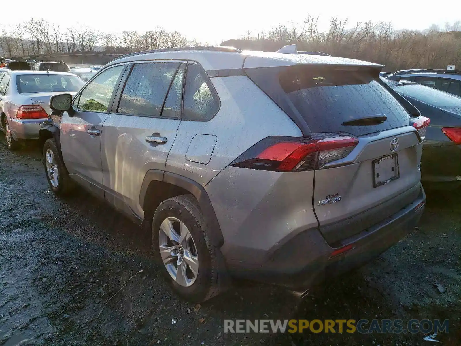 3 Photograph of a damaged car JTMP1RFV3KD018605 TOYOTA RAV4 2019