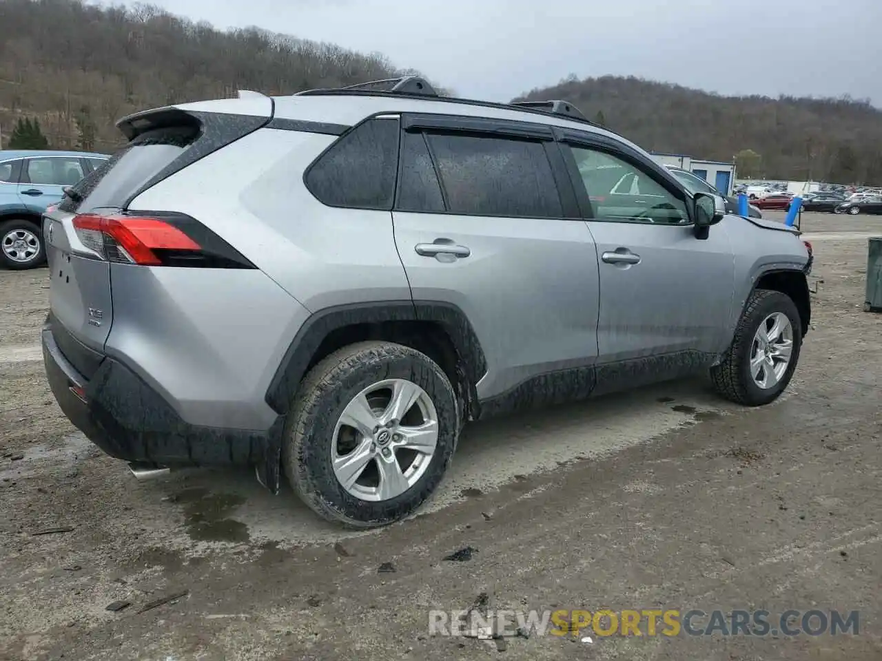 3 Photograph of a damaged car JTMP1RFV3KD021651 TOYOTA RAV4 2019